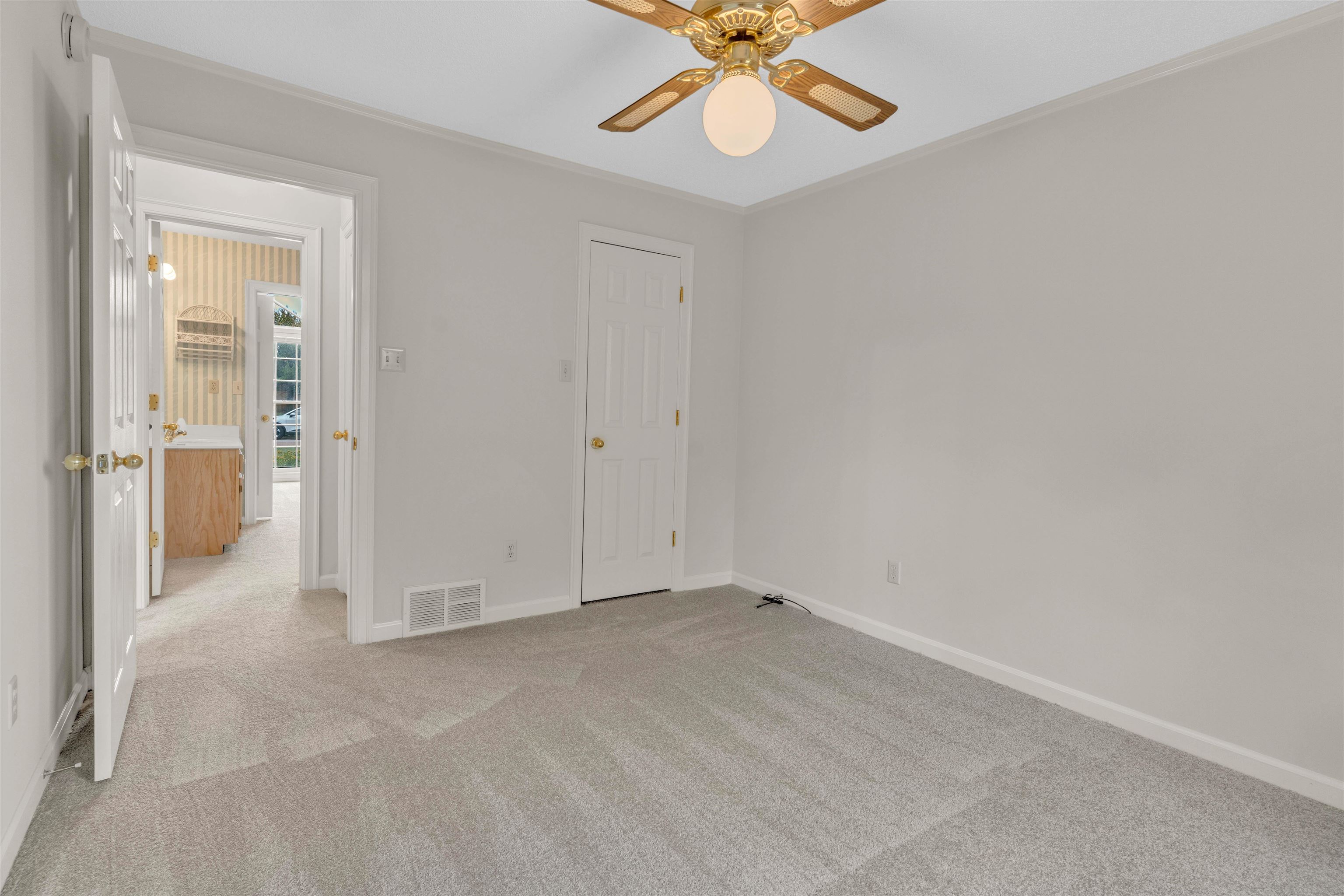 8654 Leaf Manor Cv Property Photo 26