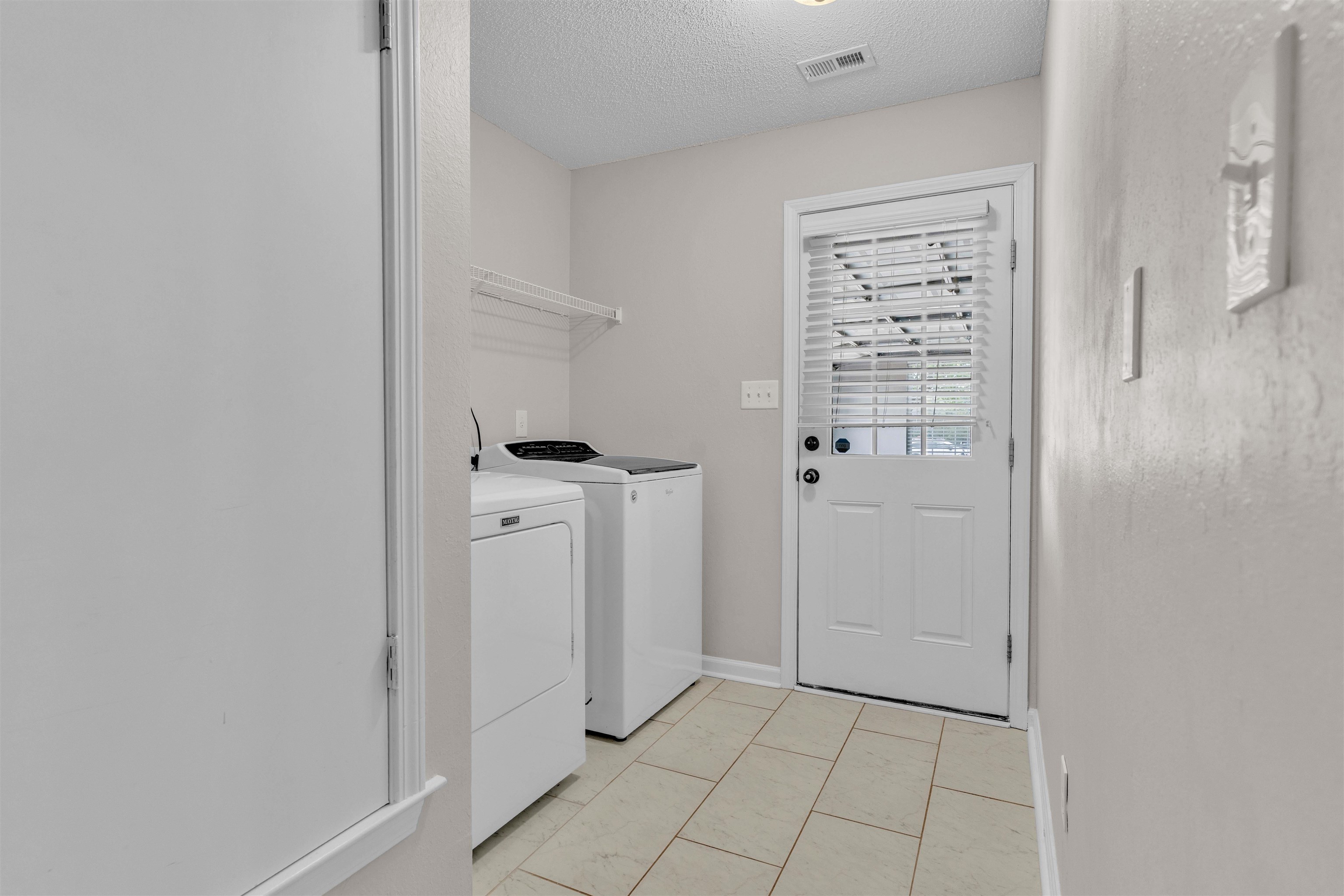 10 Oakland Woods Cv Property Photo 20