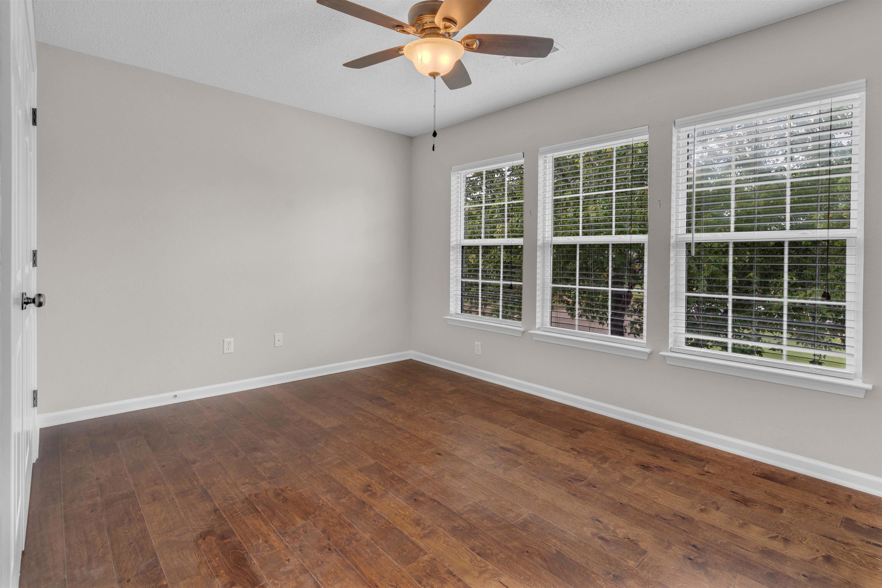 10 Oakland Woods Cv Property Photo 32