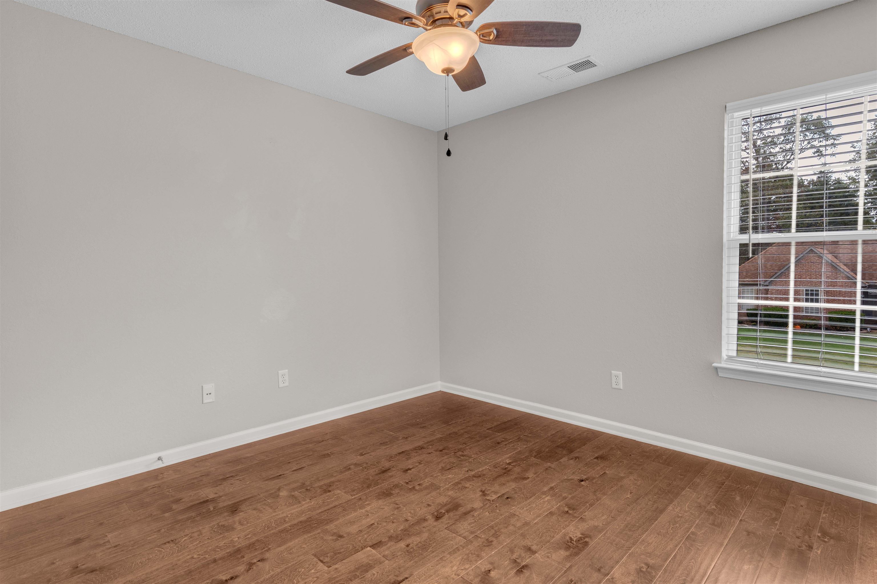 10 Oakland Woods Cv Property Photo 34