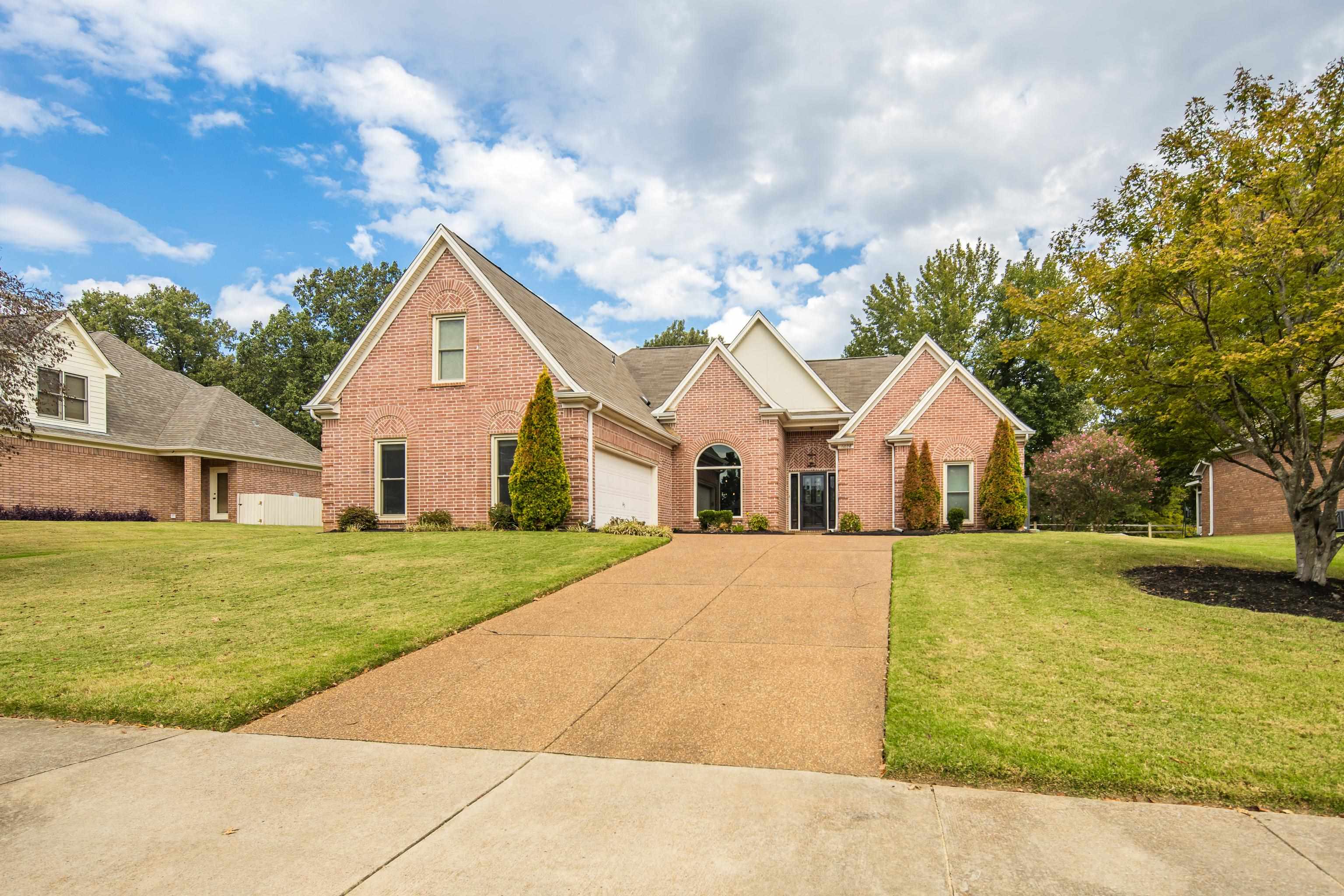 6078 Daybreak Dr Property Photo 2