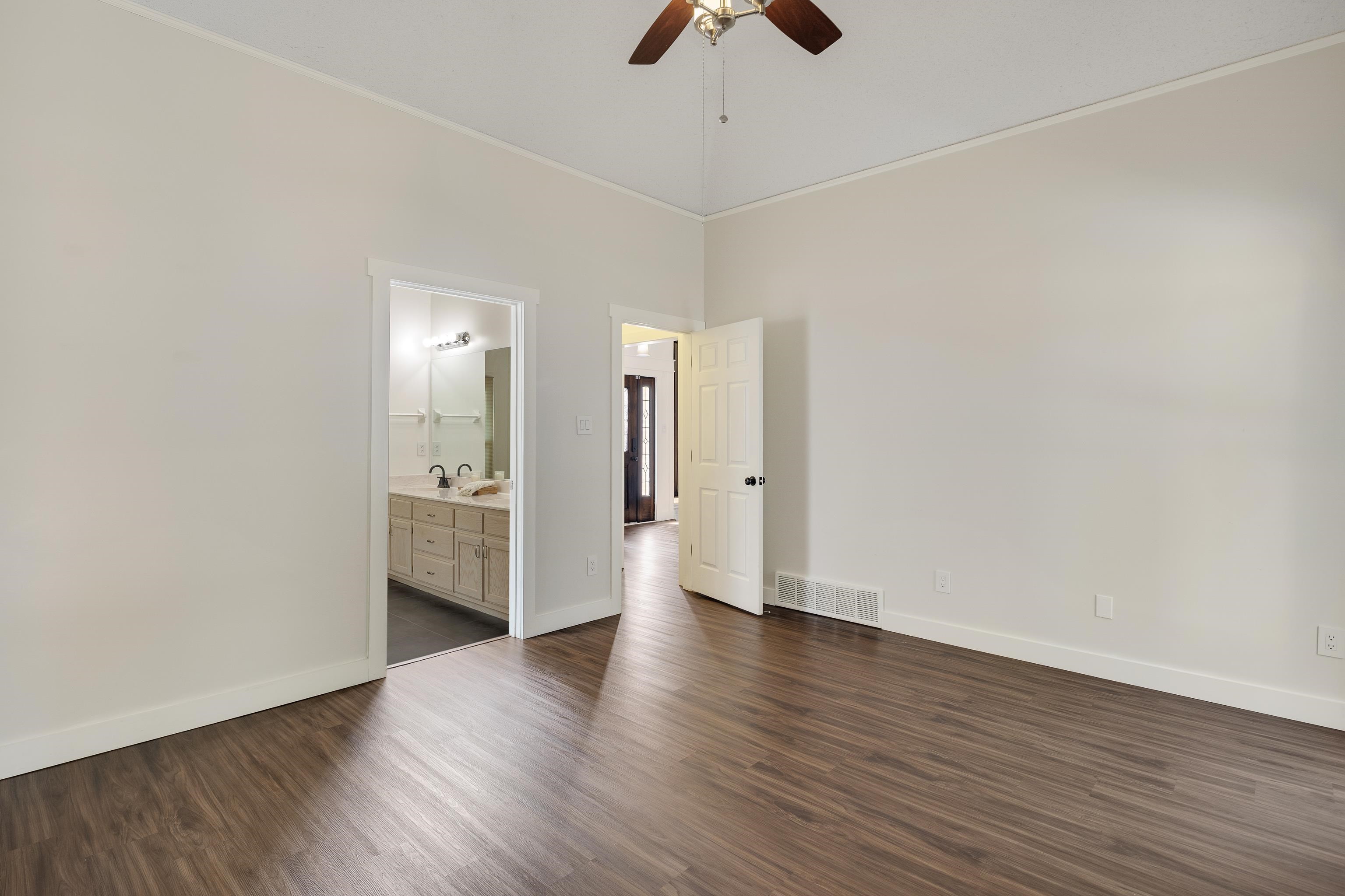 6078 Daybreak Dr Property Photo 18