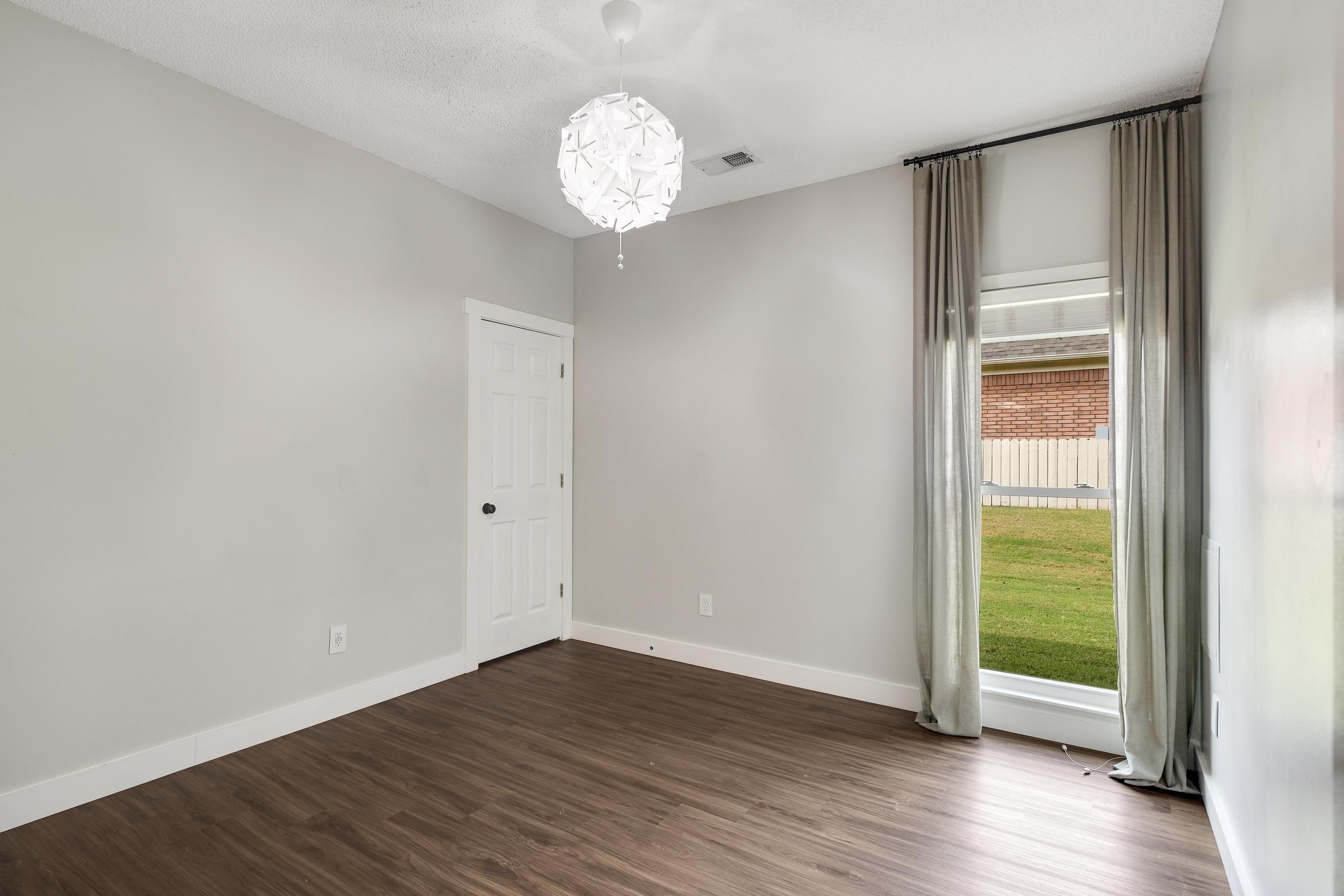 6078 Daybreak Dr Property Photo 23