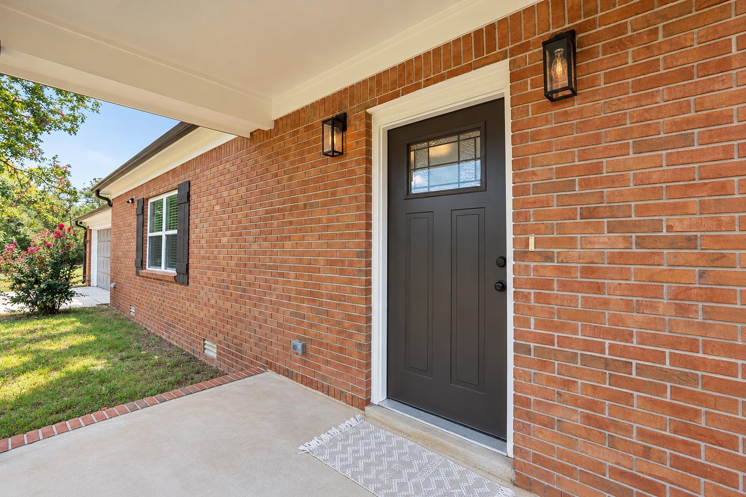1137 Lucy Kelly Rd Property Photo 3