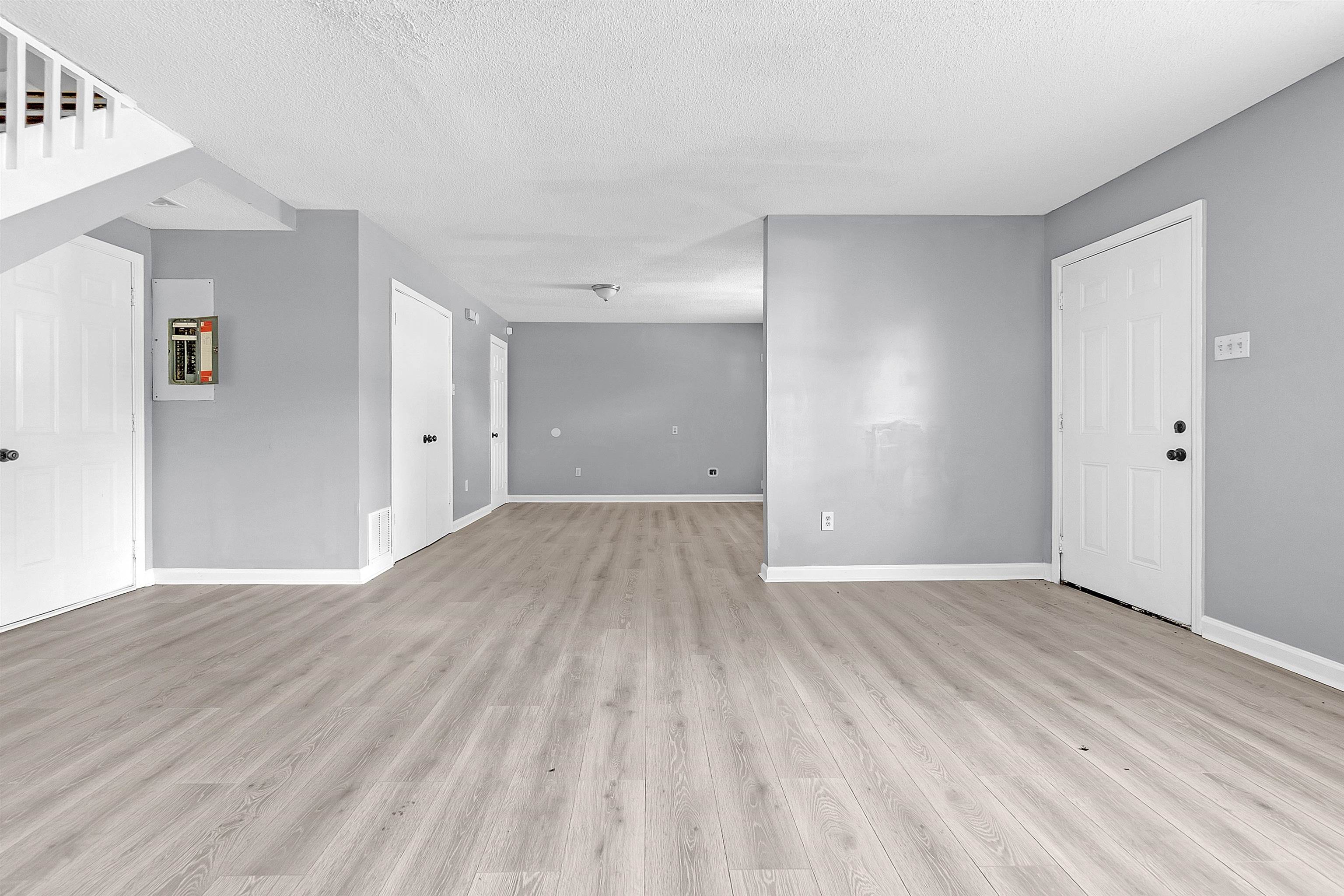 2525 Rozelle St Property Photo 12