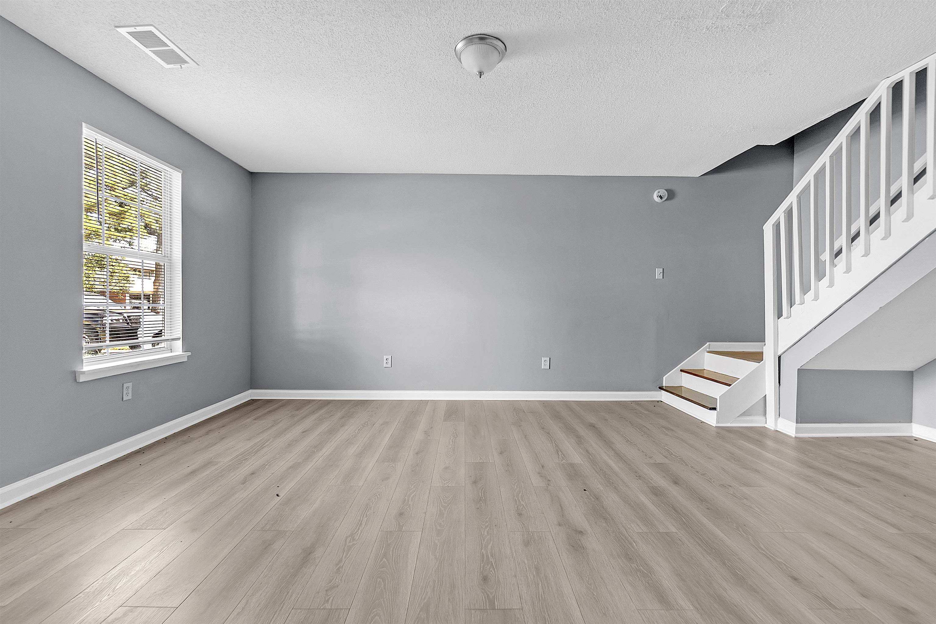 2525 Rozelle St Property Photo 19