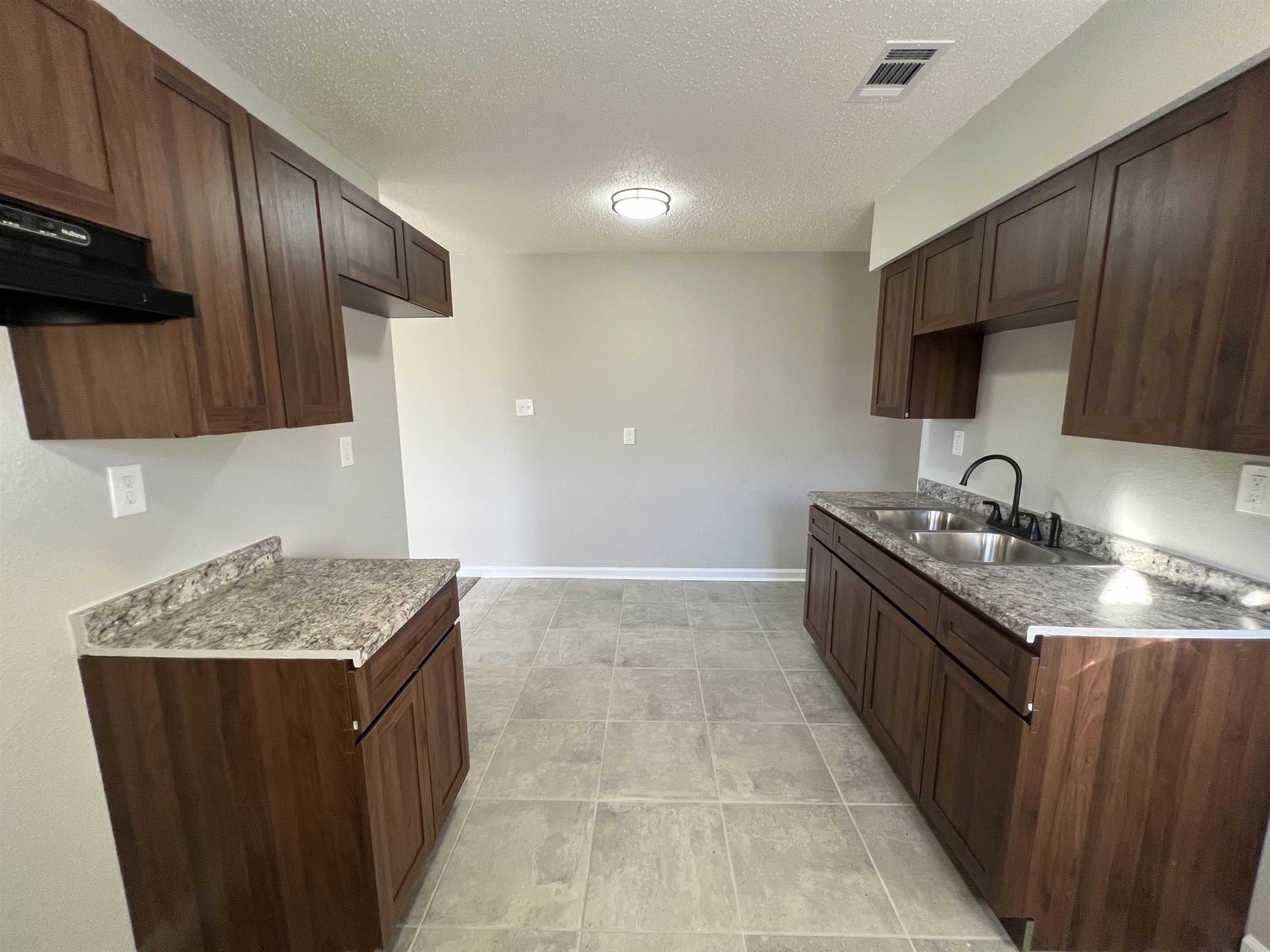 2422 Charjean Cv Property Photo 6