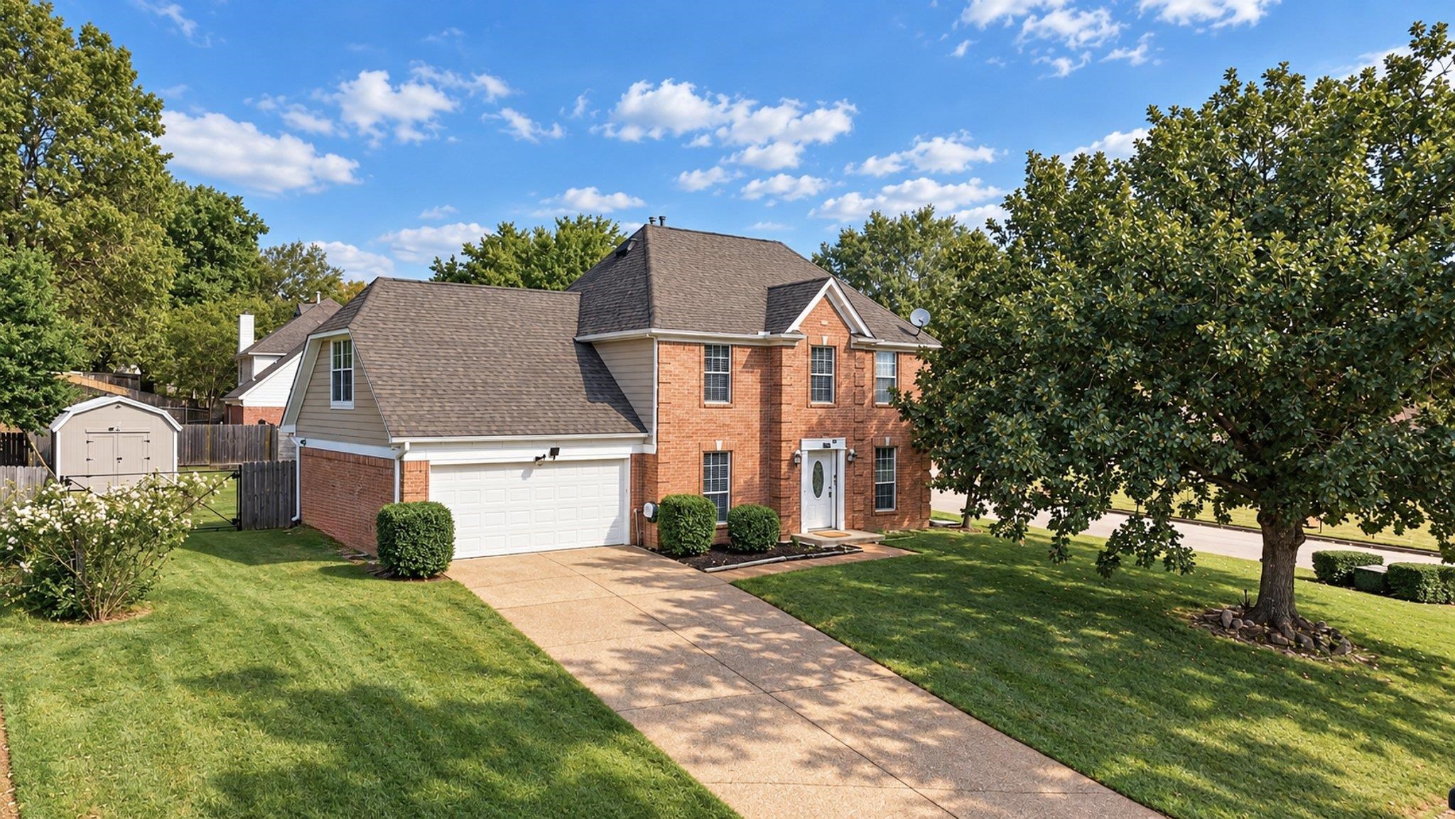 10 Oakshire Cv Property Photo 1