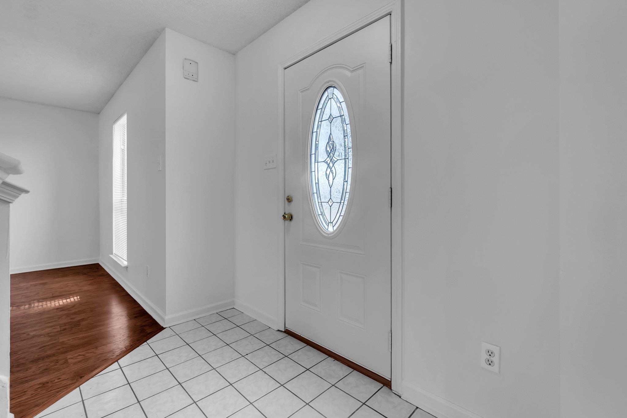 10 Oakshire Cv Property Photo 4