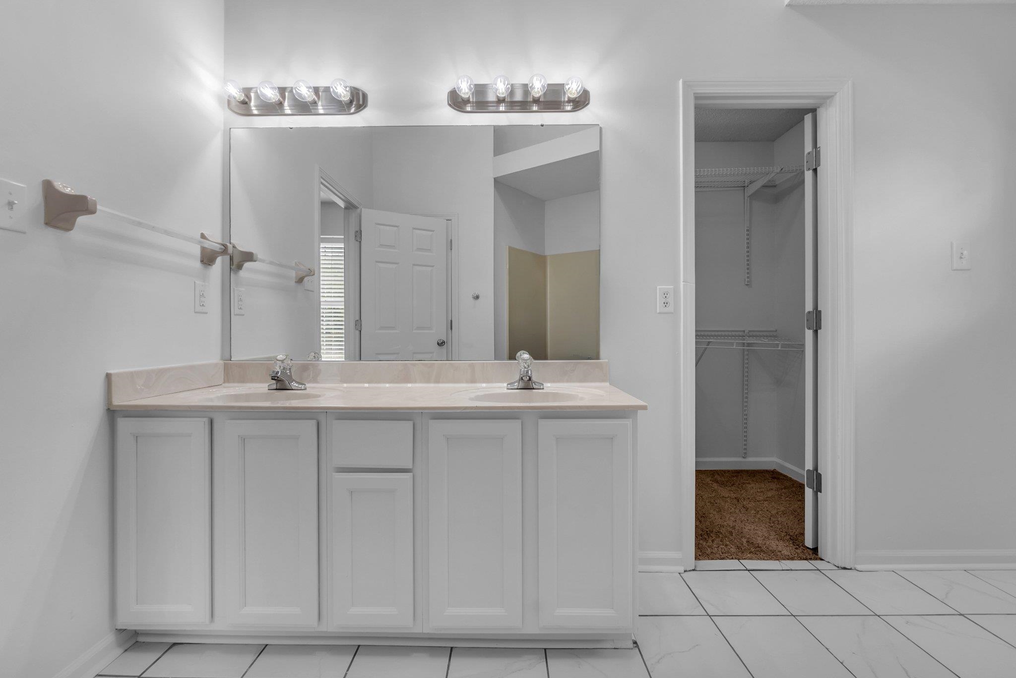 10 Oakshire Cv Property Photo 25