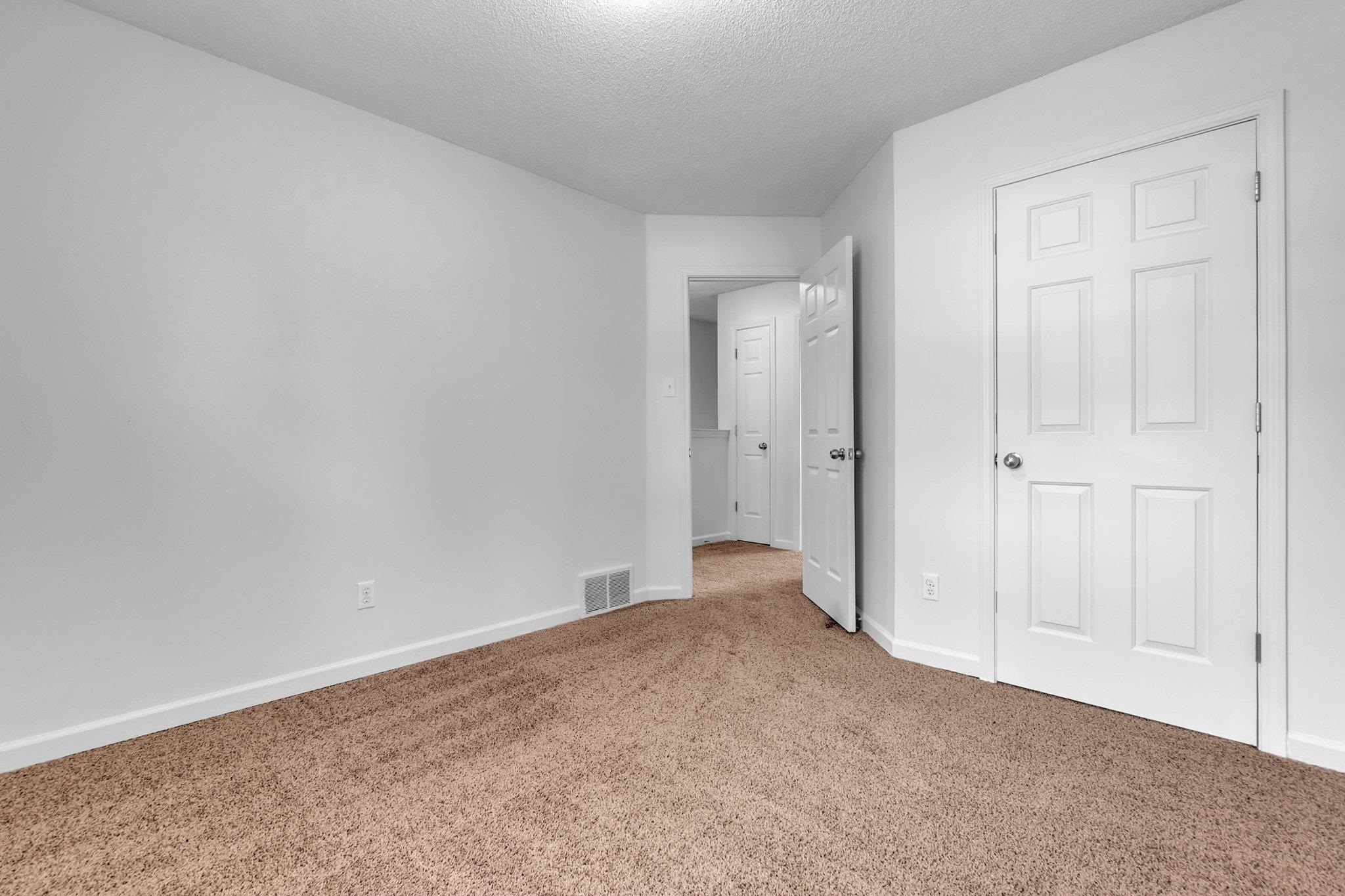 10 Oakshire Cv Property Photo 28