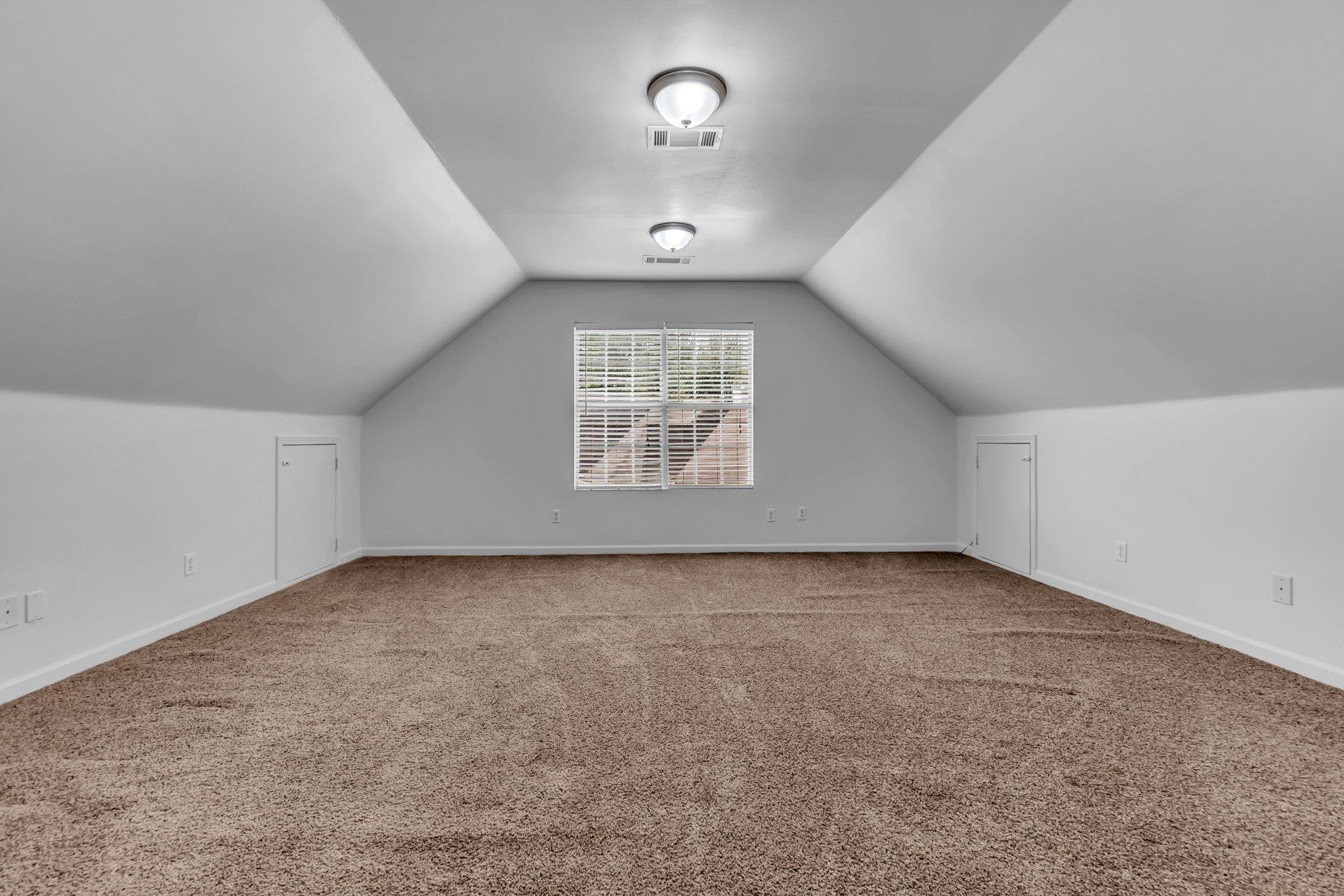 10 Oakshire Cv Property Photo 31