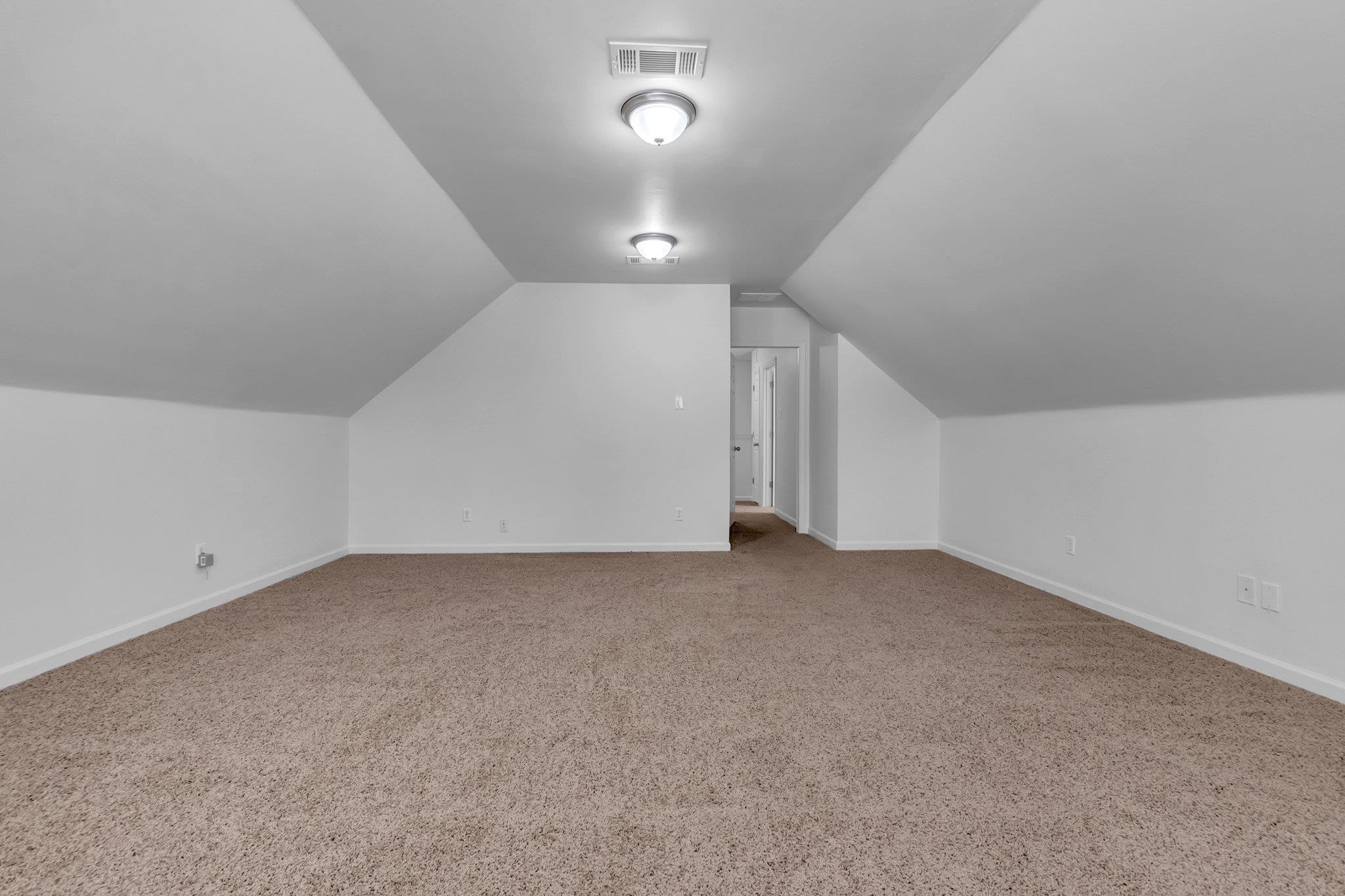 10 Oakshire Cv Property Photo 32