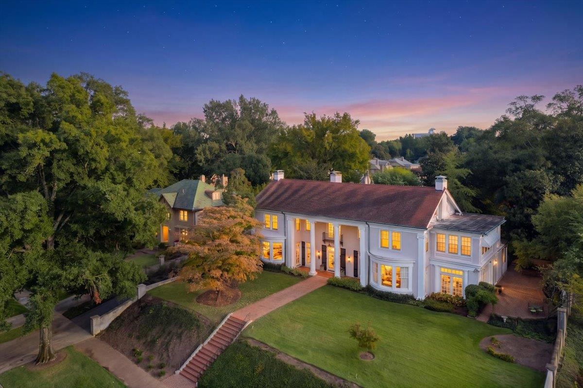 1857 Overton Park Ave Property Photo 4