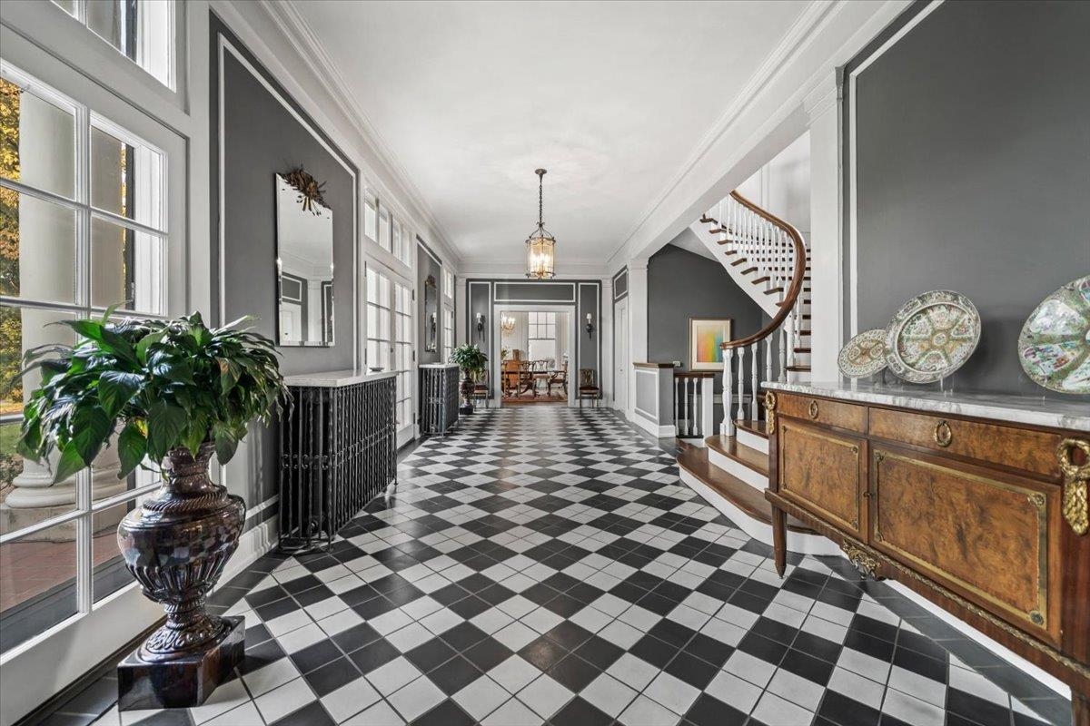 1857 Overton Park Ave Property Photo 11