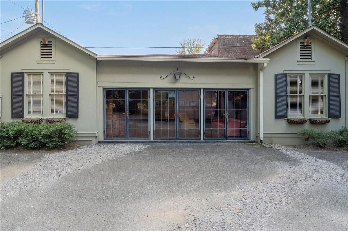 1857 Overton Park Ave Property Photo 37