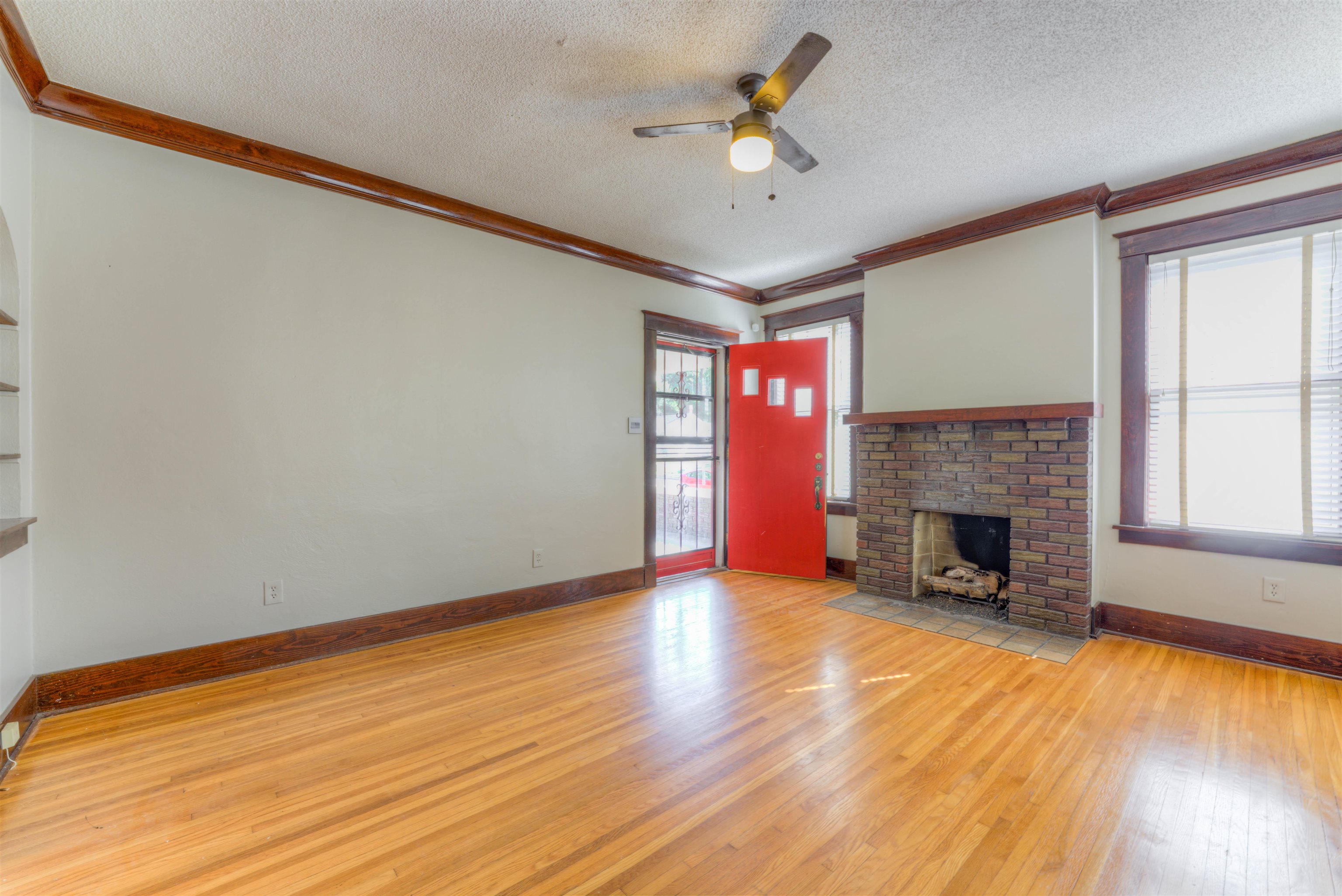 1756 Crump Ave Property Photo 3