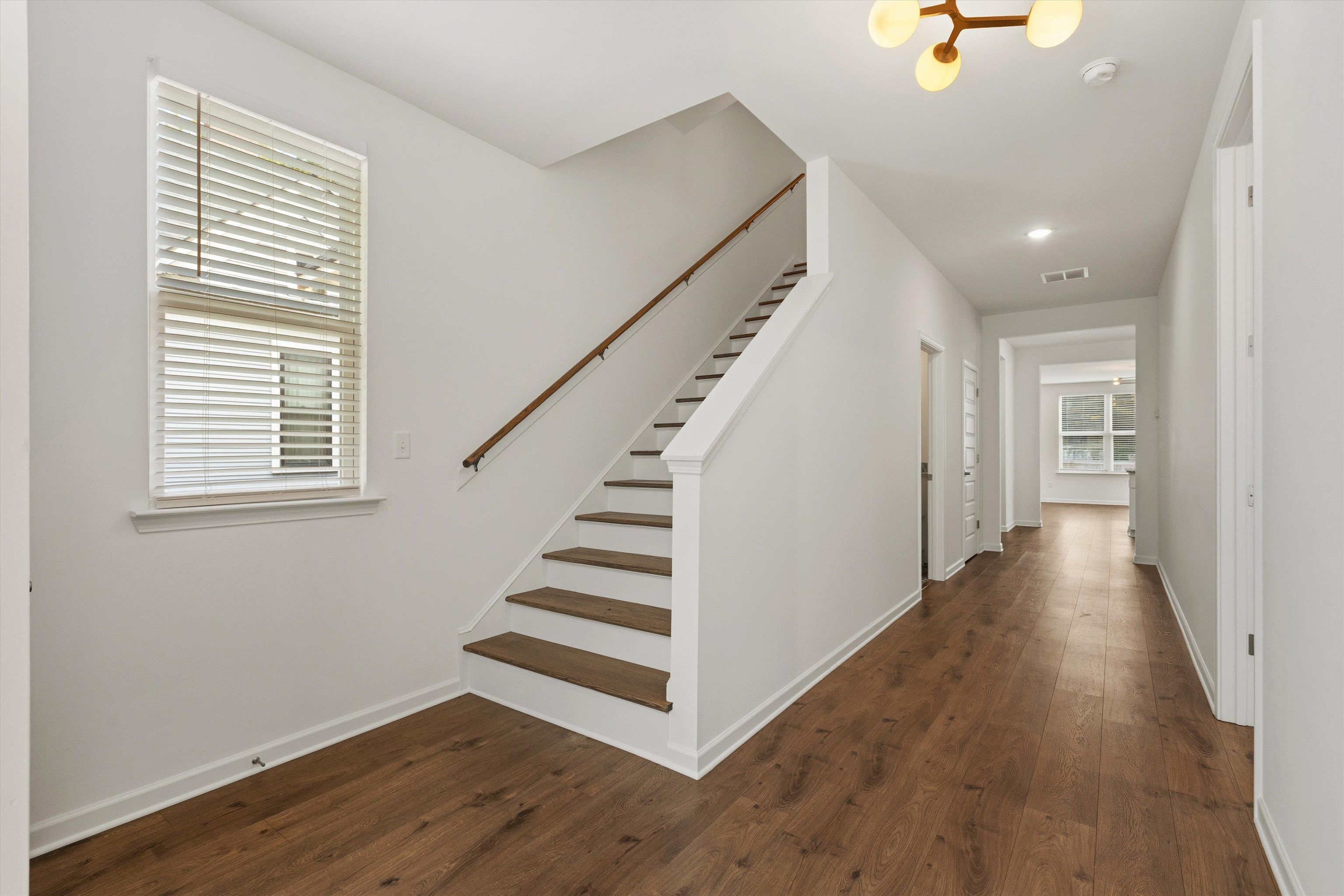 1635 Nelson Ave Property Photo 5
