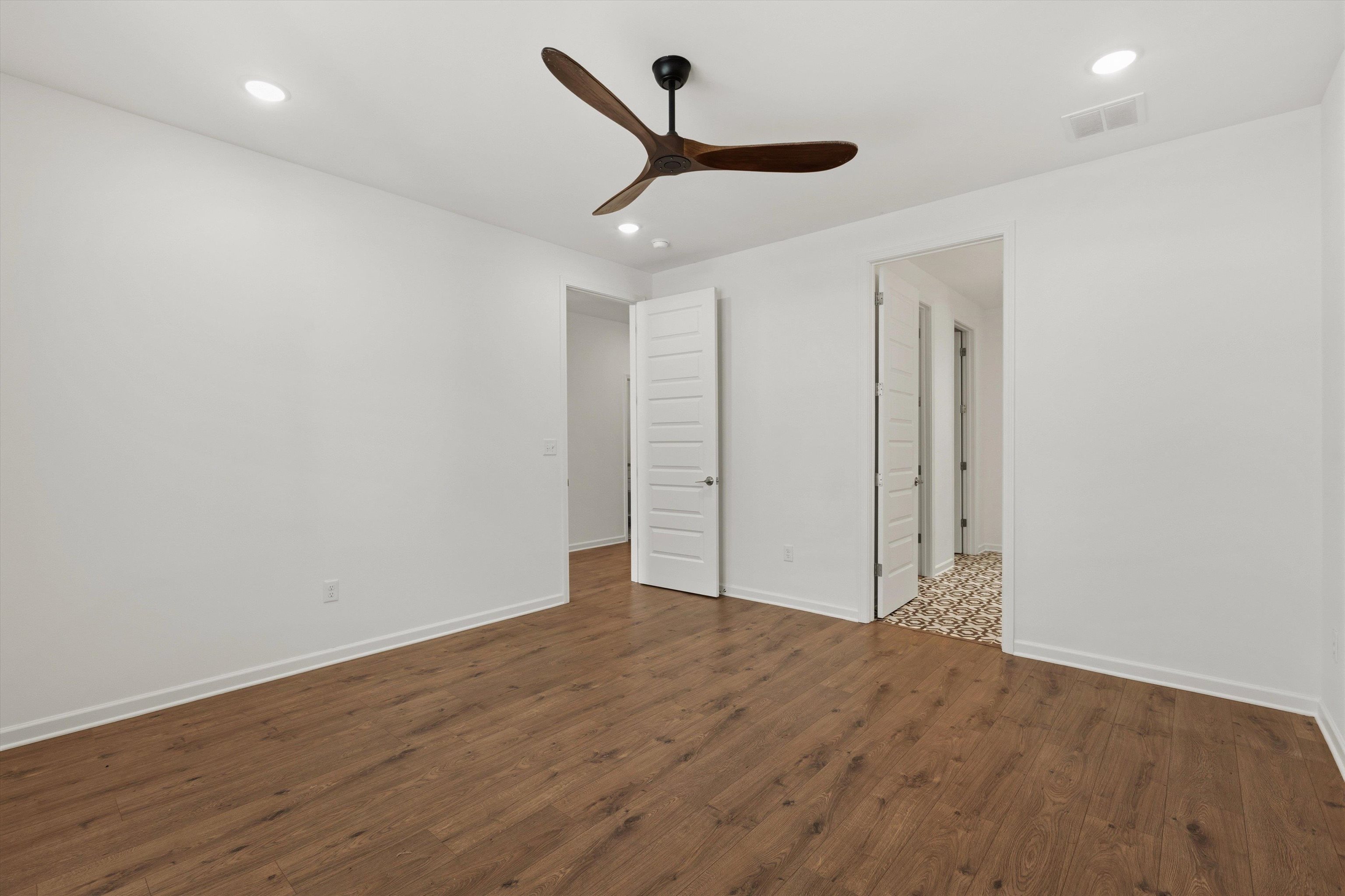1635 Nelson Ave Property Photo 8