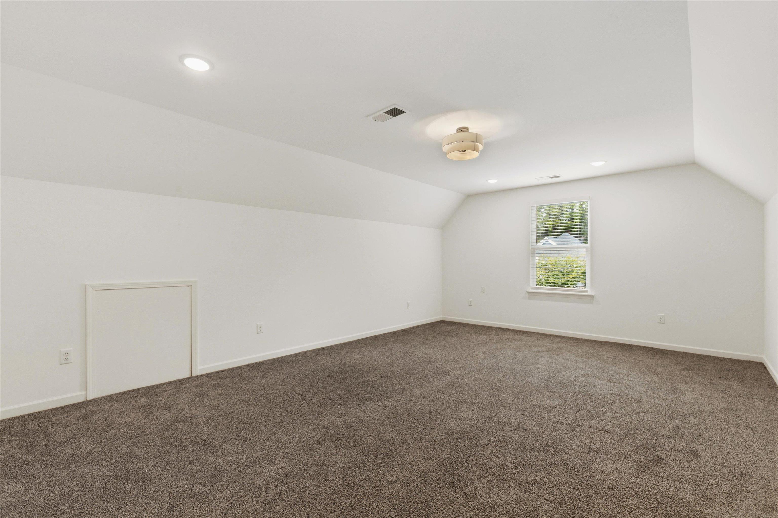 1635 Nelson Ave Property Photo 20
