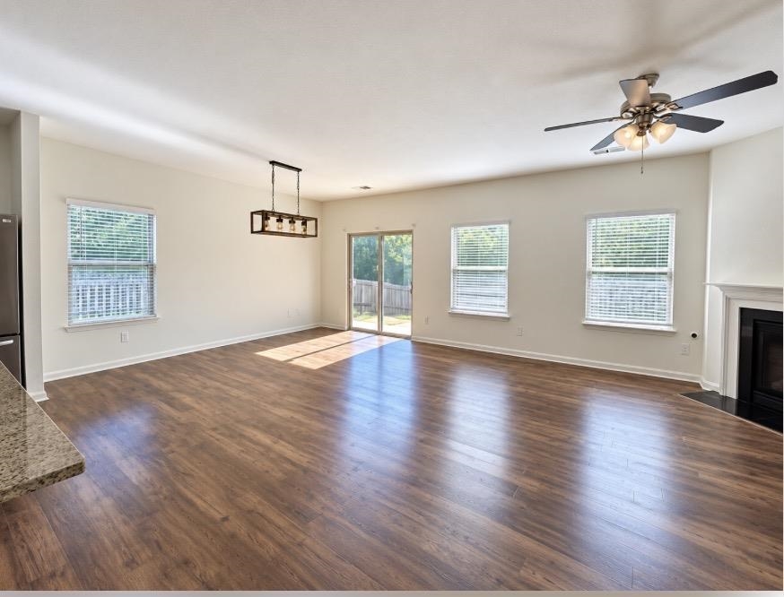 154 Vivian Way Property Photo 4