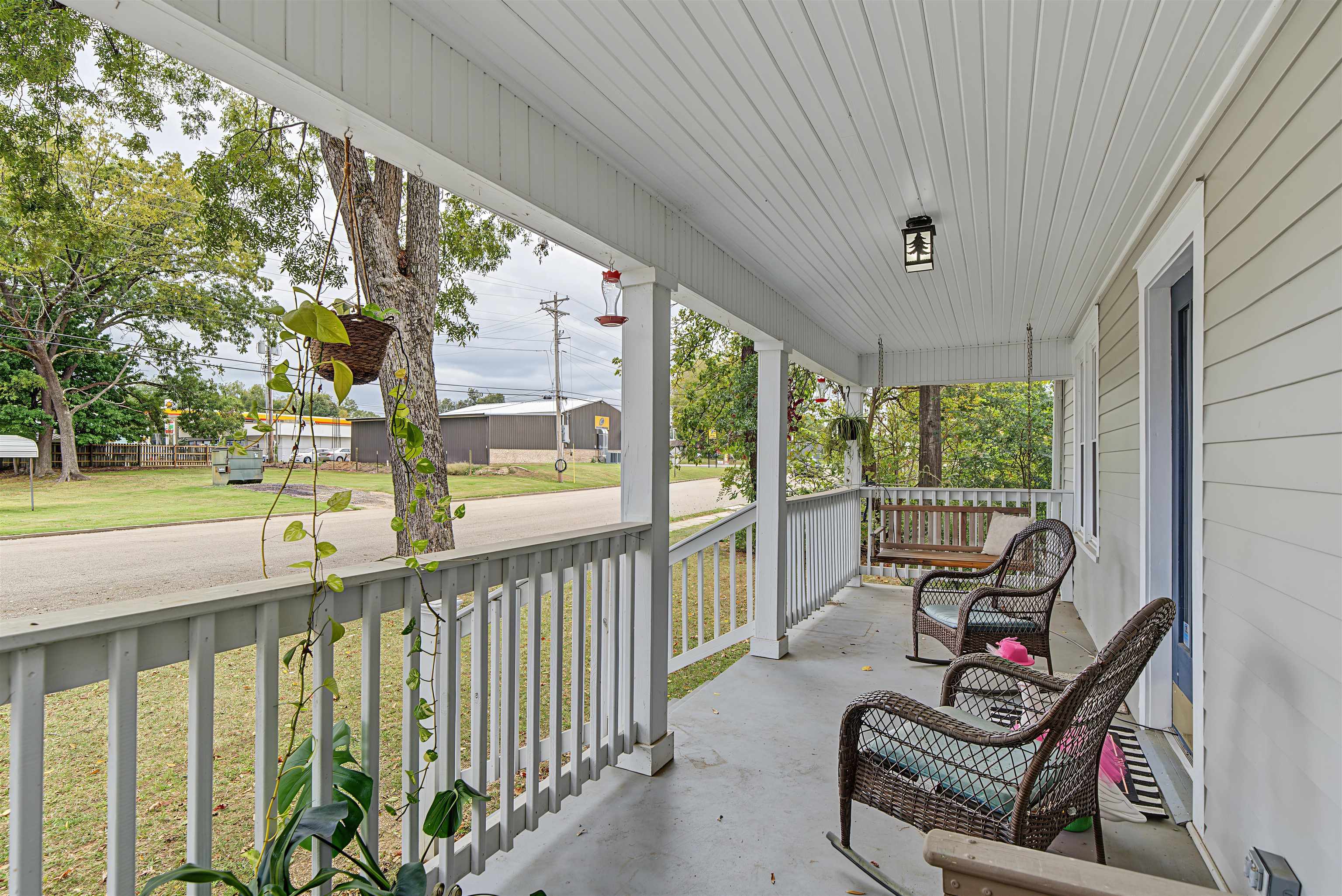 312 W Jackson St Property Photo 4