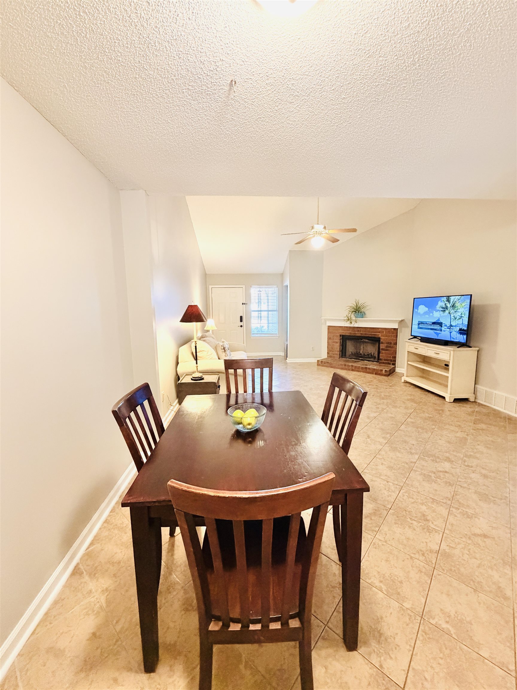 1857 Winship Dr Property Photo 22