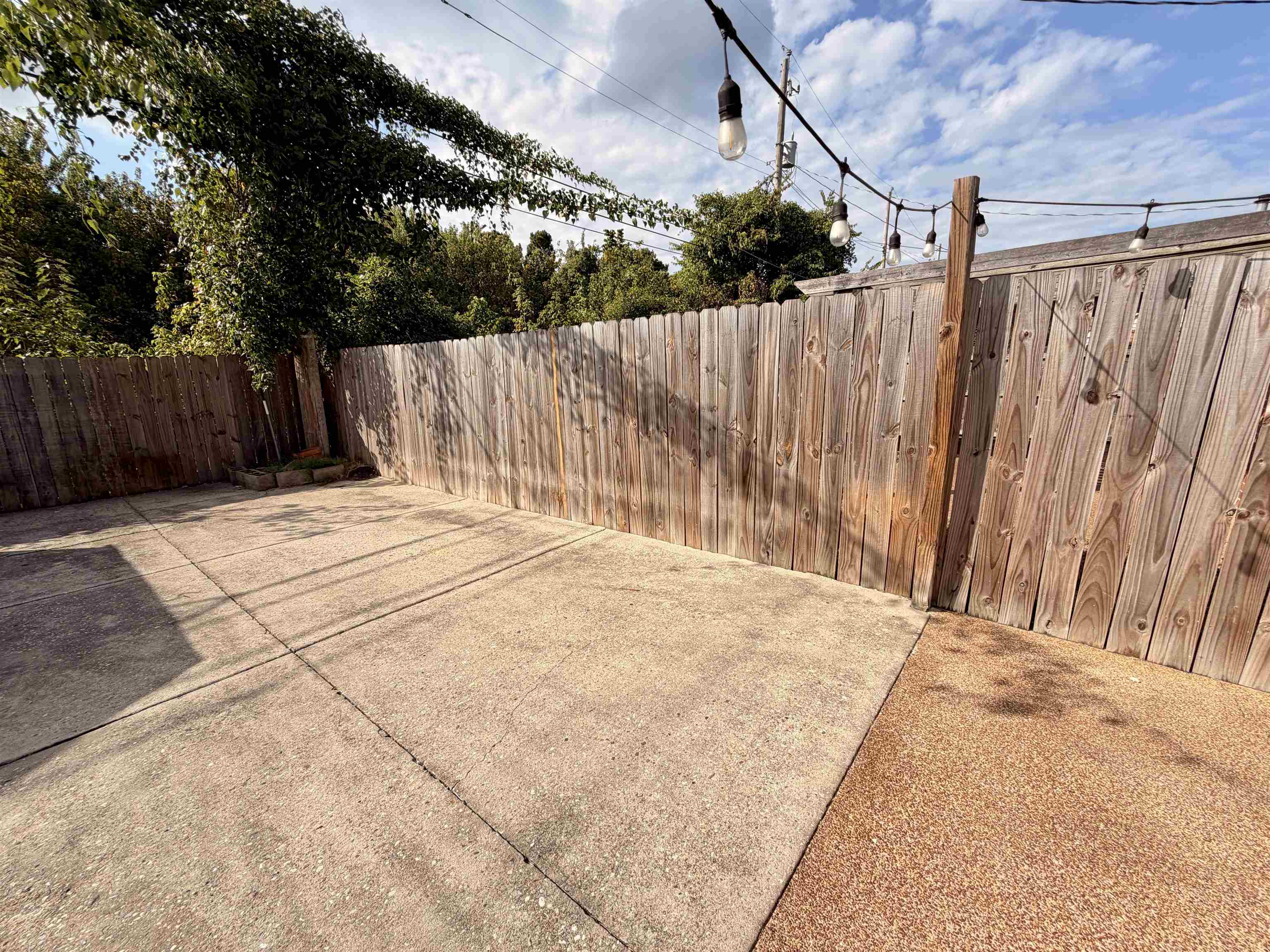 1857 Winship Dr Property Photo 30