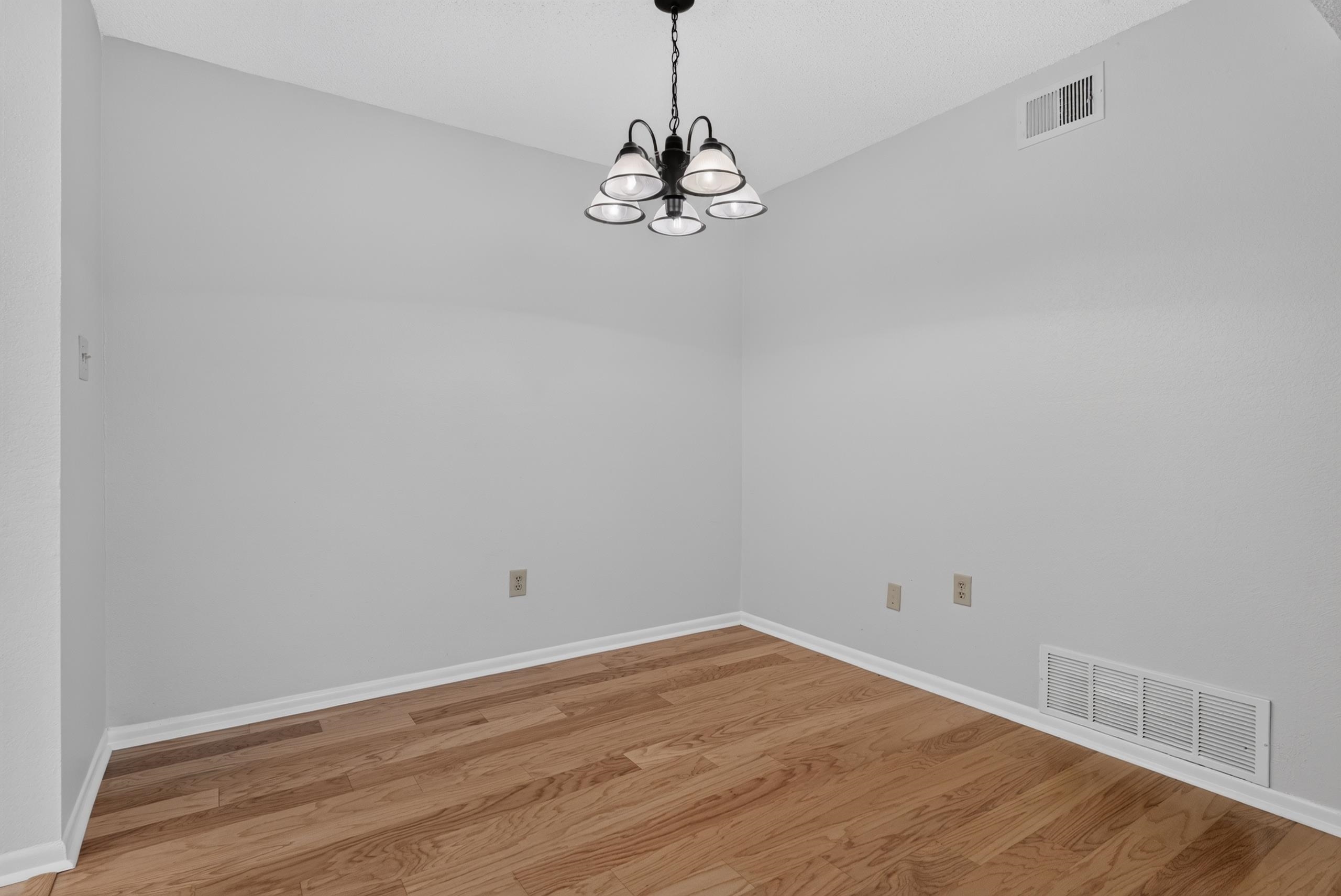 843 Thistledown Dr 1 Property Photo 9