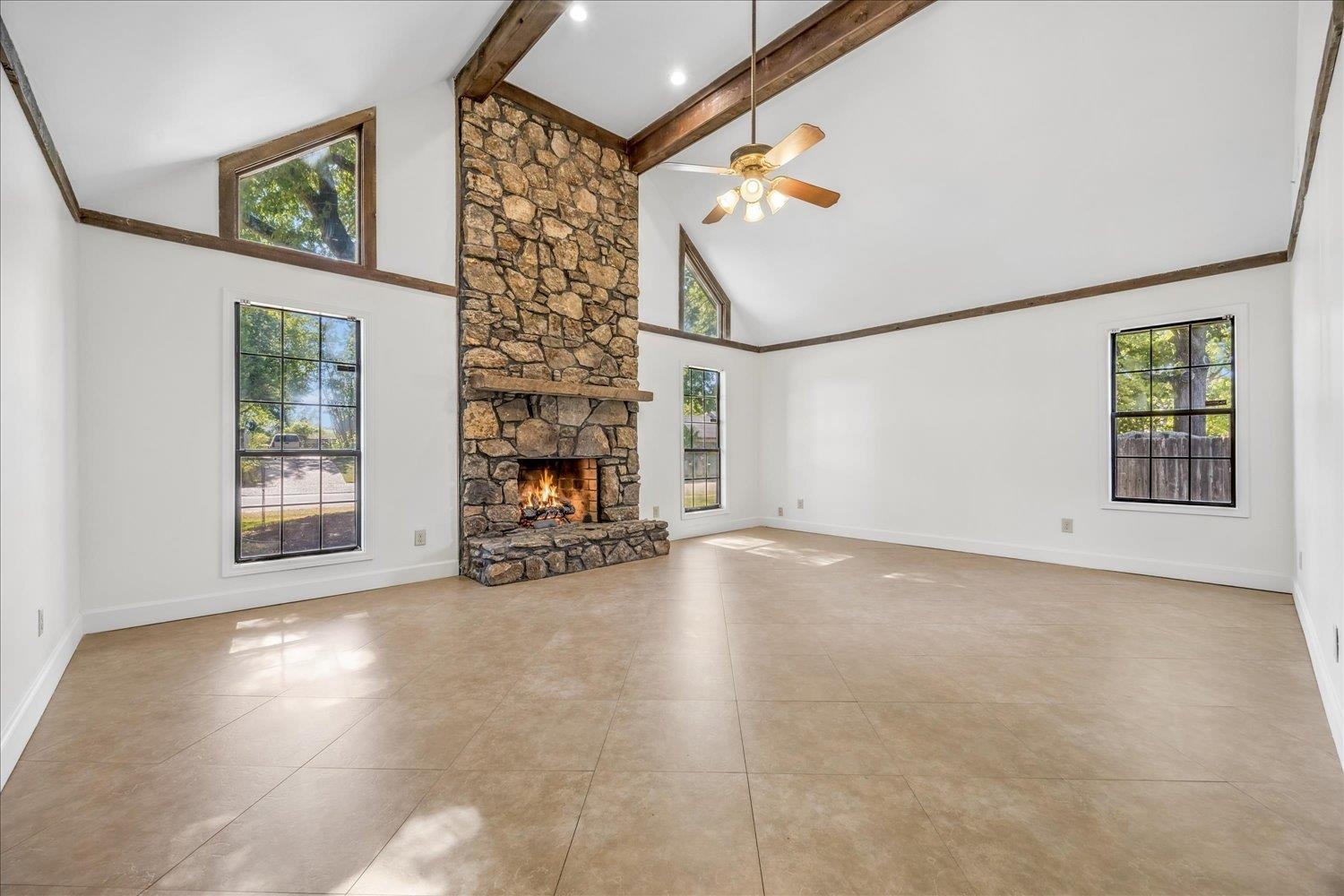 9450 Woodcutter Ln Property Photo 6