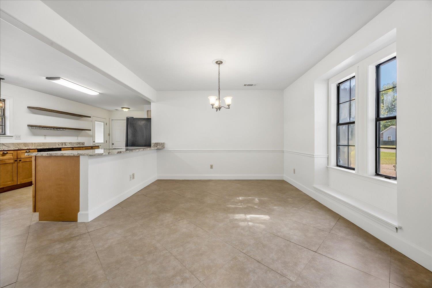 9450 Woodcutter Ln Property Photo 8