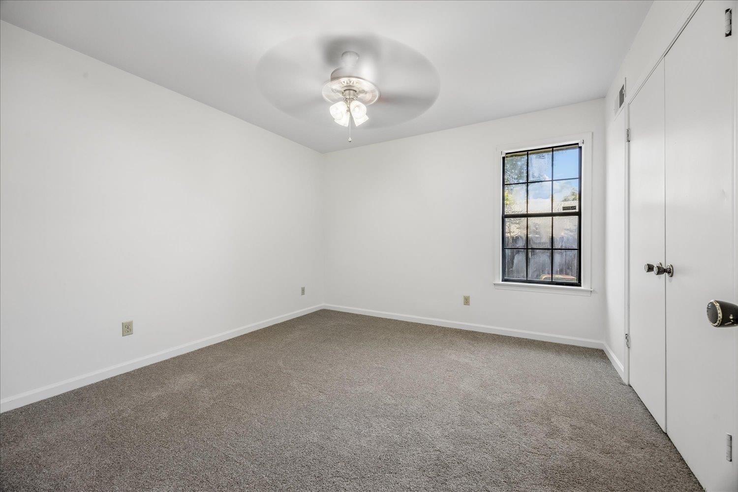 9450 Woodcutter Ln Property Photo 26