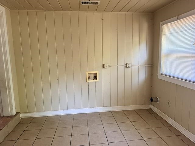 1571 Jackson Ave Property Photo 9