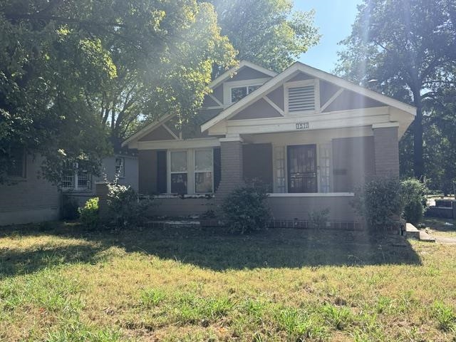 1571 Jackson Ave Property Photo 18