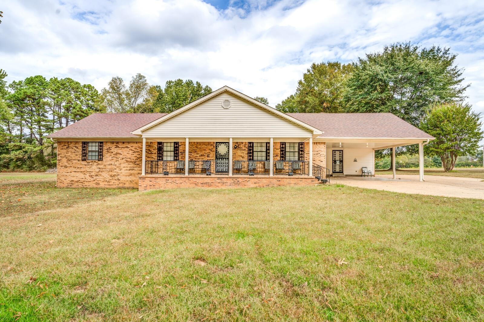 5566 Lamb Rd Property Photo 1