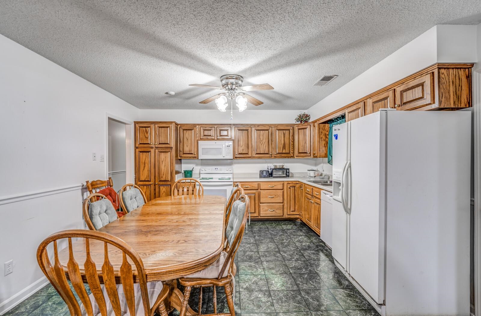 5566 Lamb Rd Property Photo 12