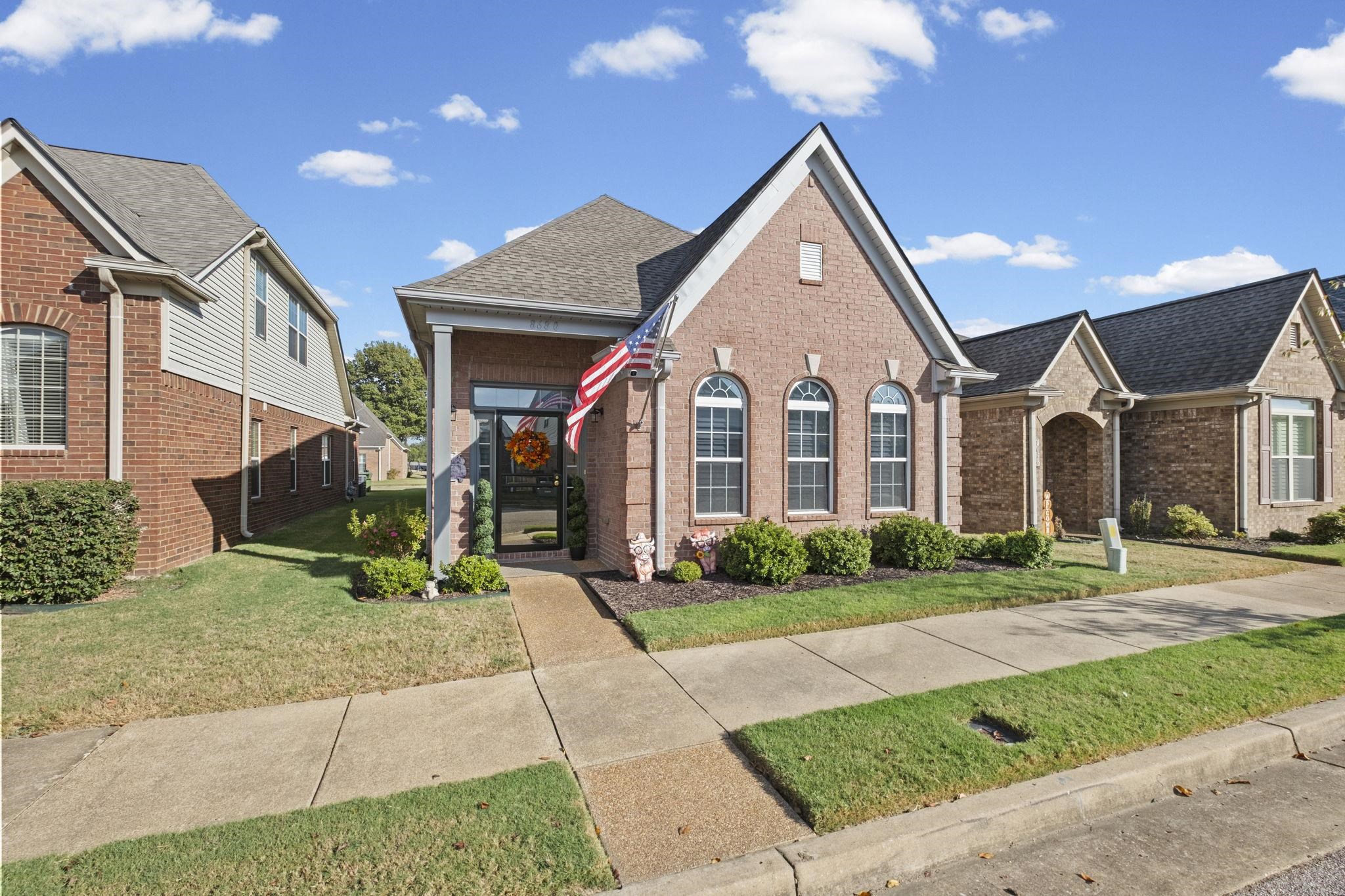 8680 Watercrest Dr Property Photo 2