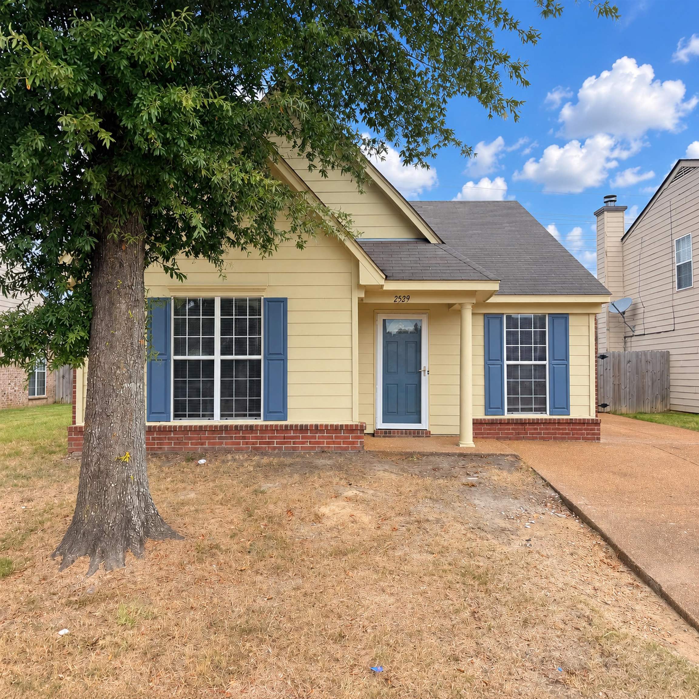 2529 Boxford Ln Property Photo 1