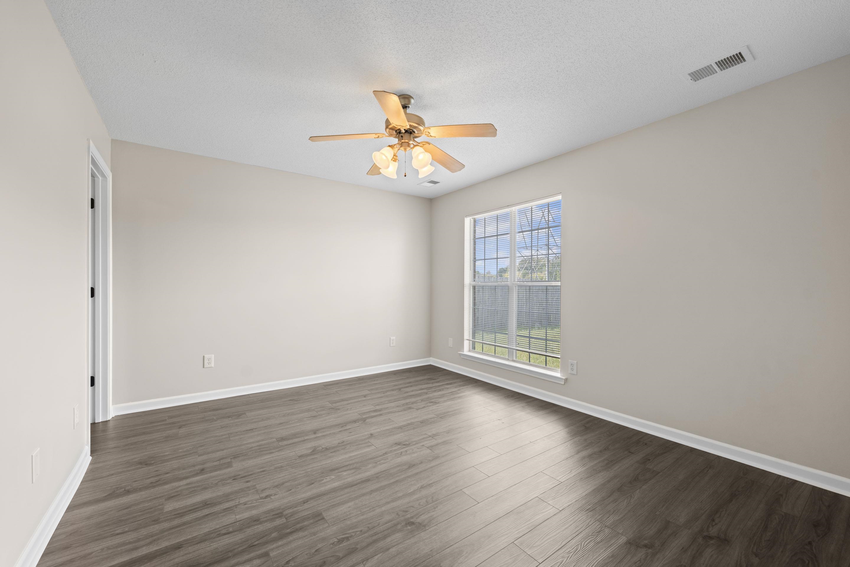 2529 Boxford Ln Property Photo 14