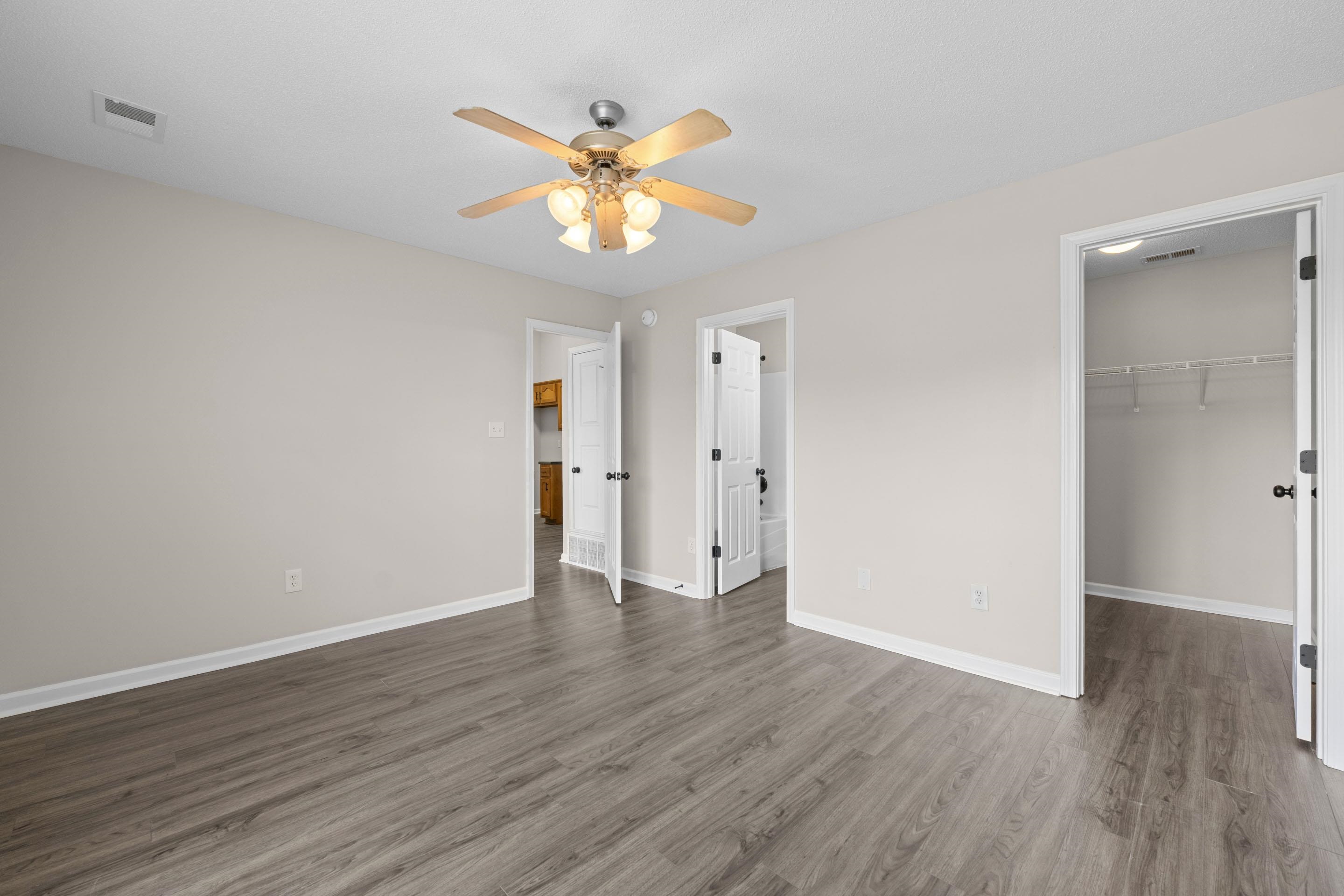 2529 Boxford Ln Property Photo 15