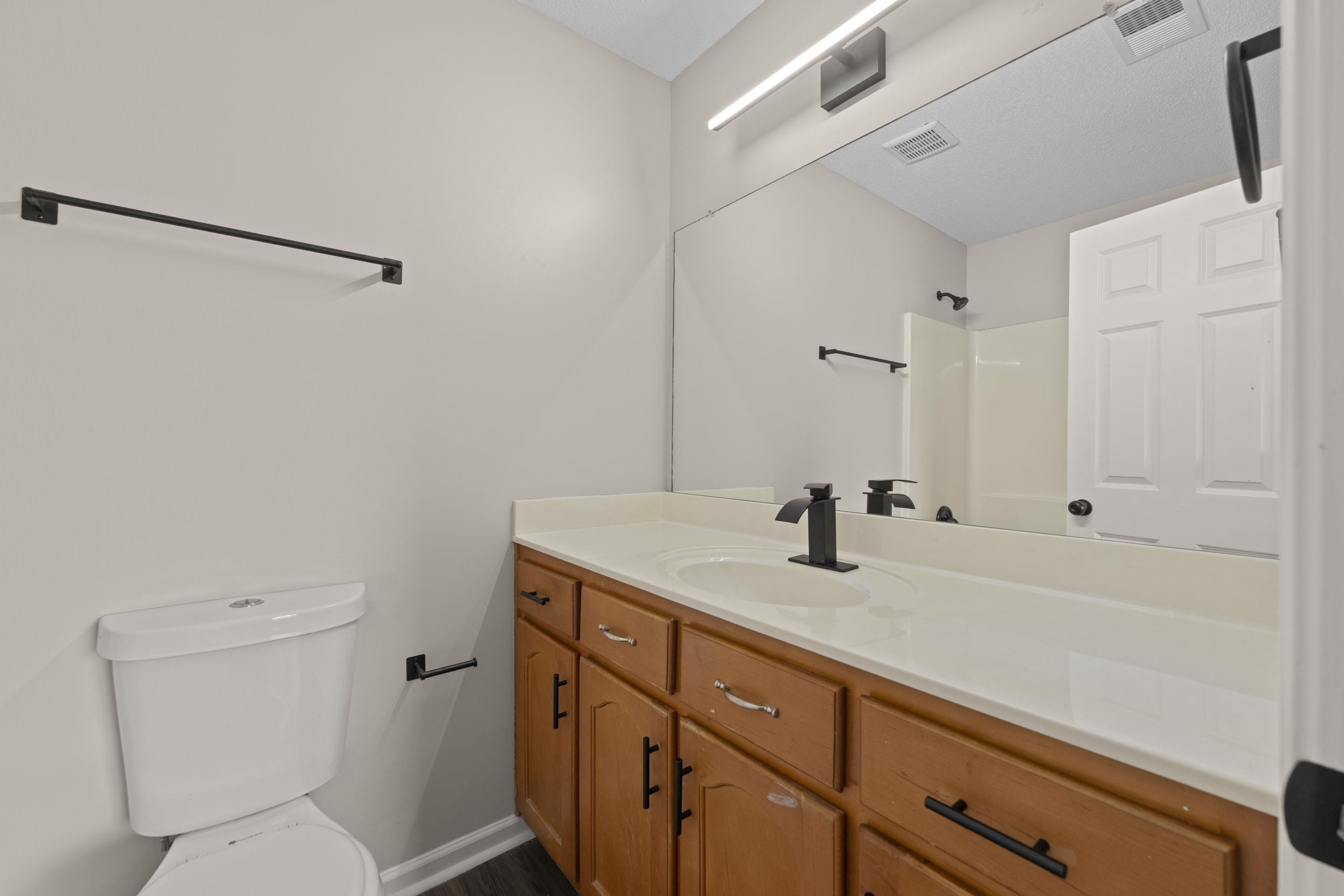 2529 Boxford Ln Property Photo 18