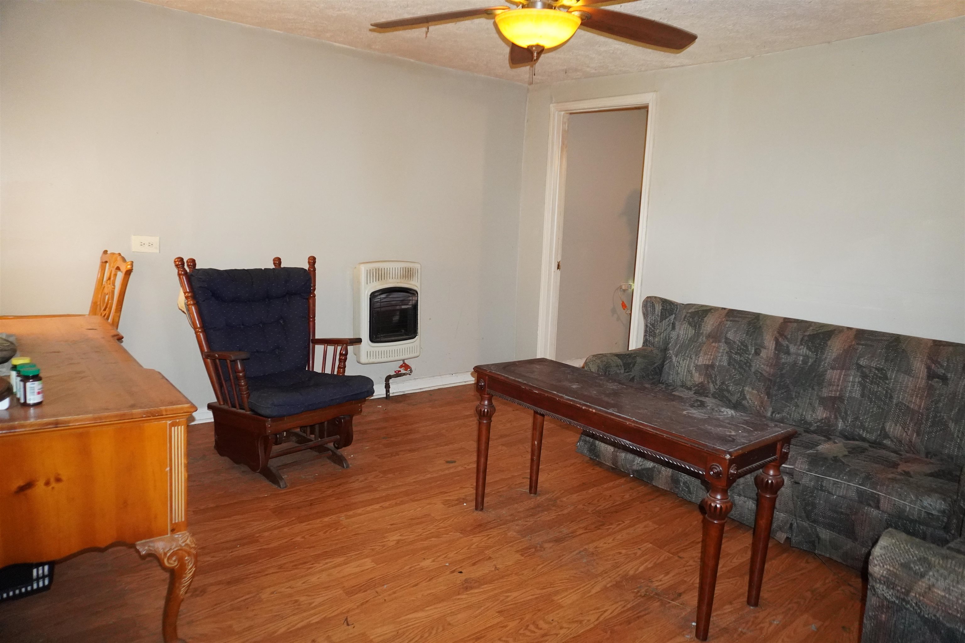 621 Etheridge St Property Photo 6