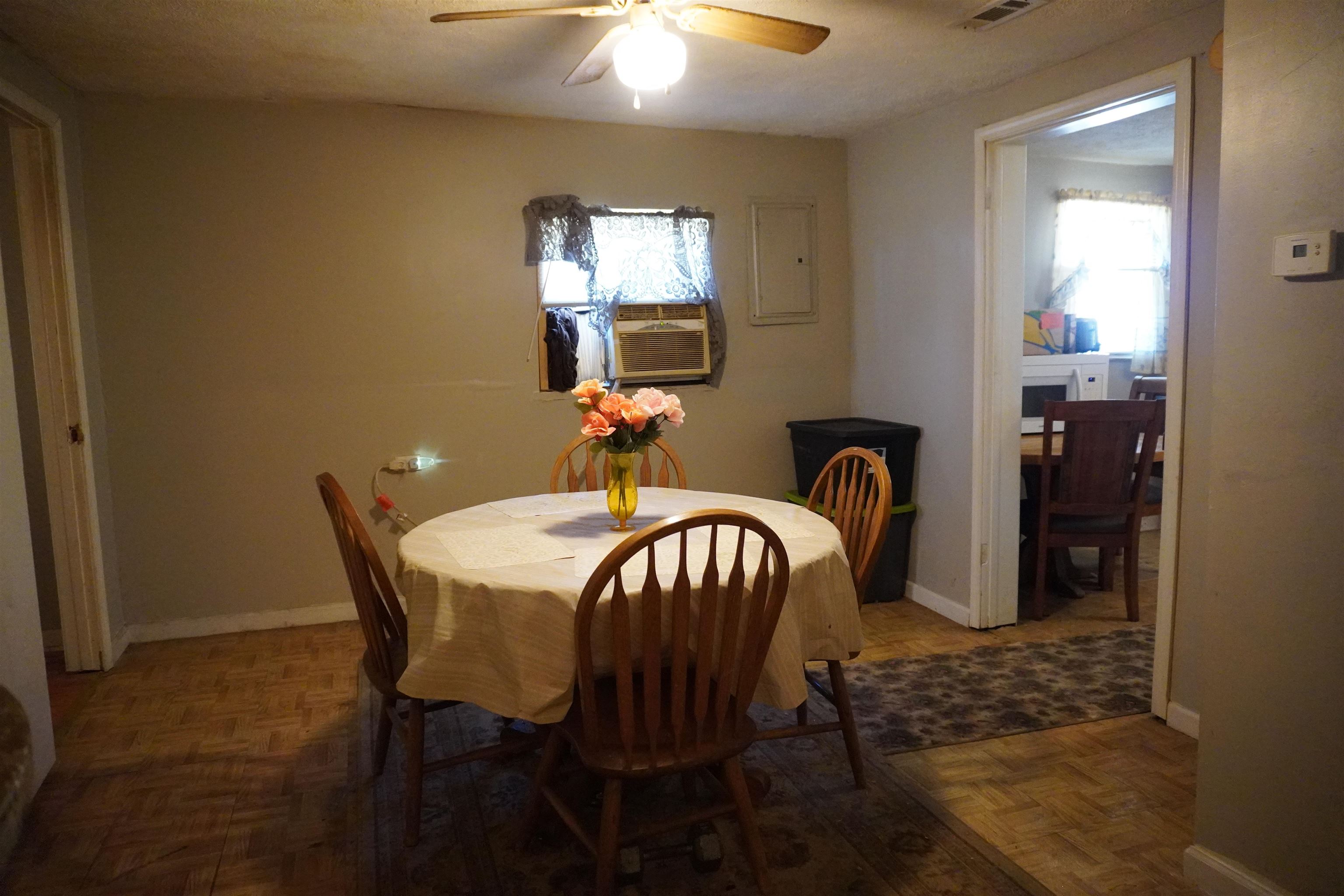 621 Etheridge St Property Photo 12