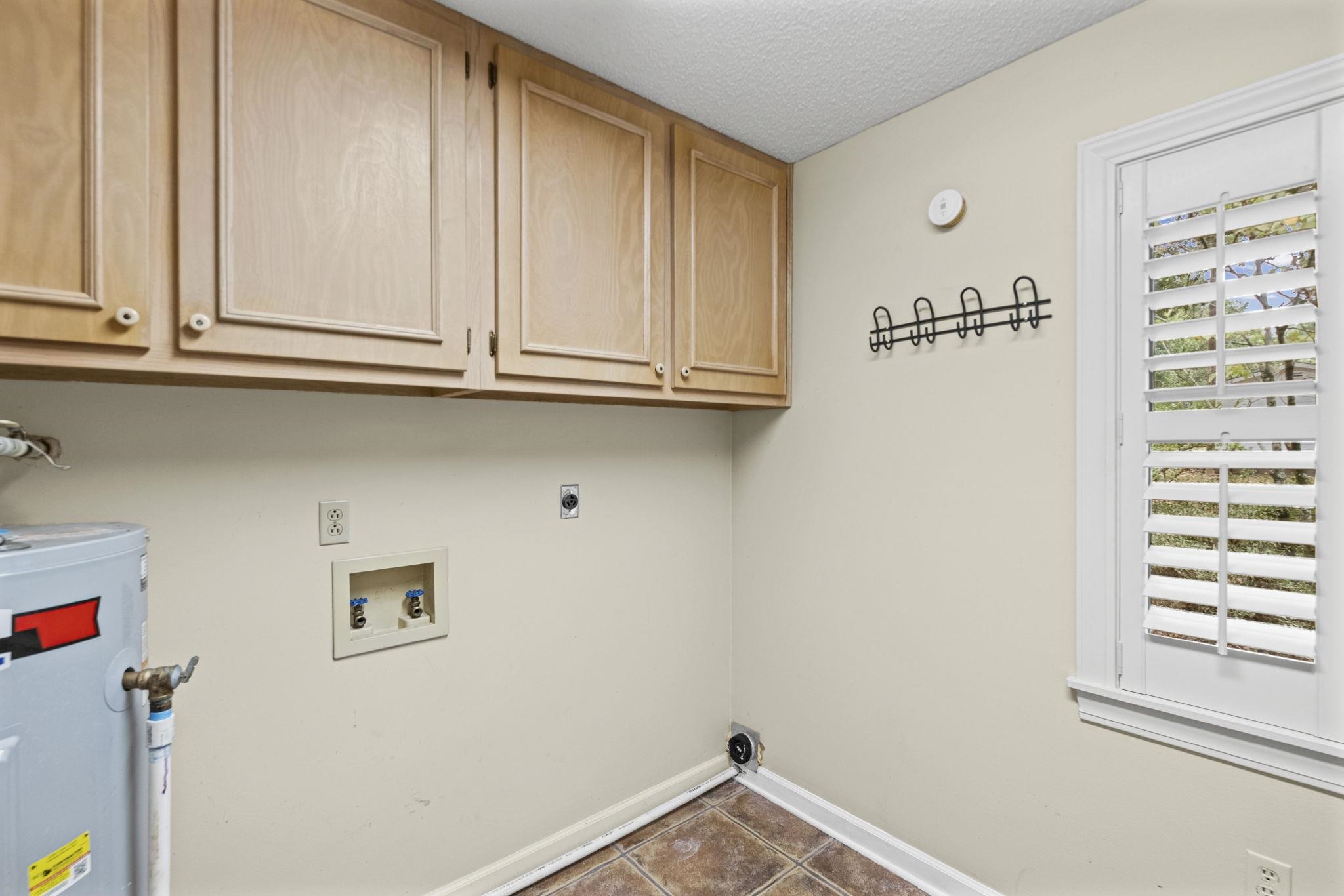 1524 Garland Dr Property Photo 11