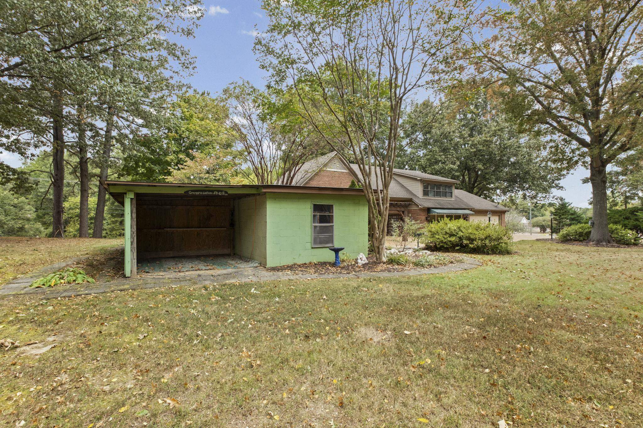 1524 Garland Dr Property Photo 30