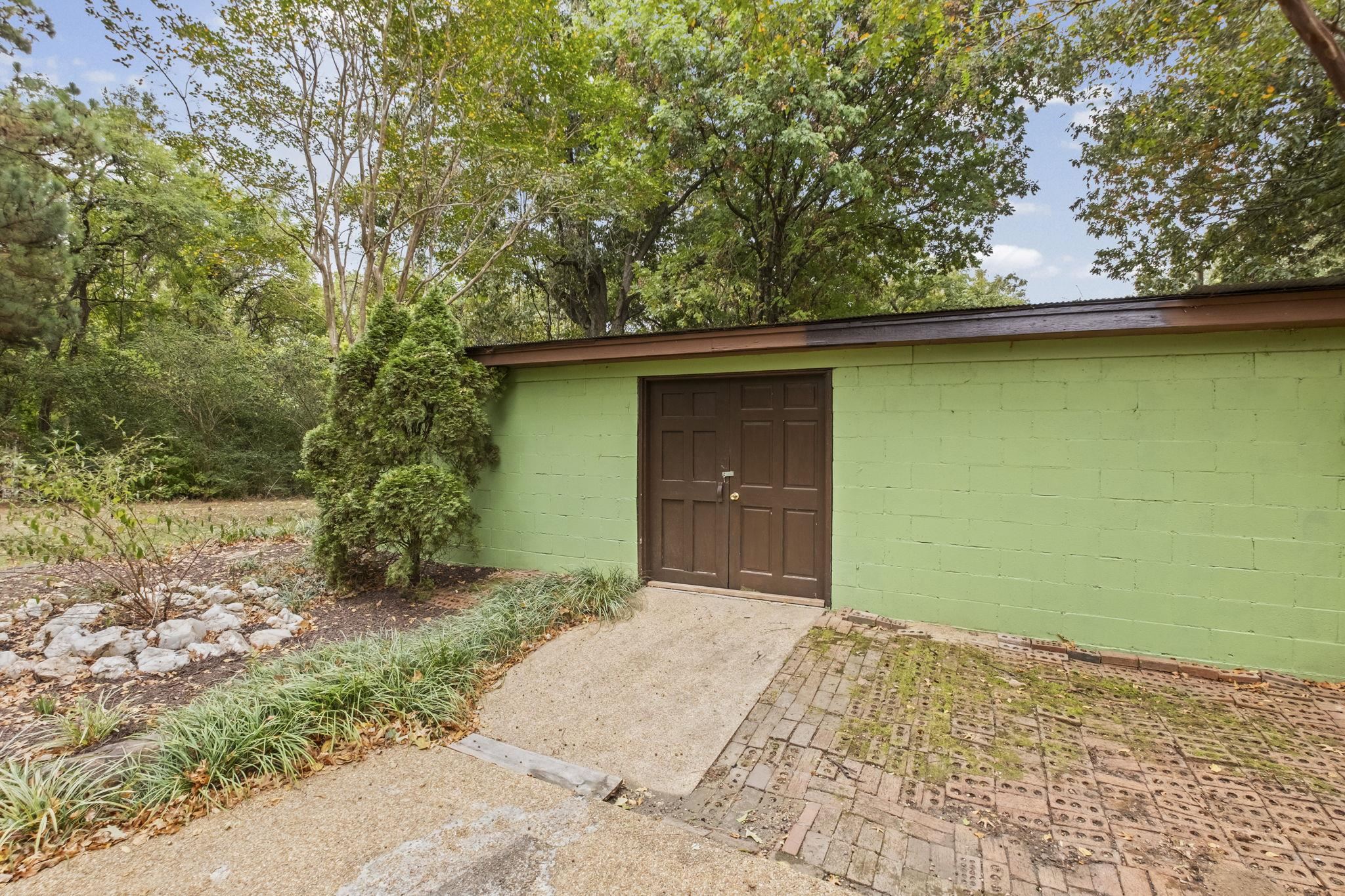 1524 Garland Dr Property Photo 31