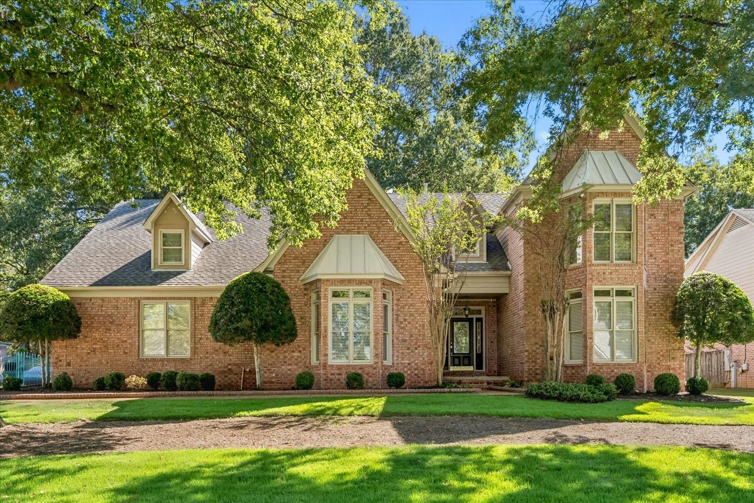 489 CHICKASAW LAND WAY Property Photo 1