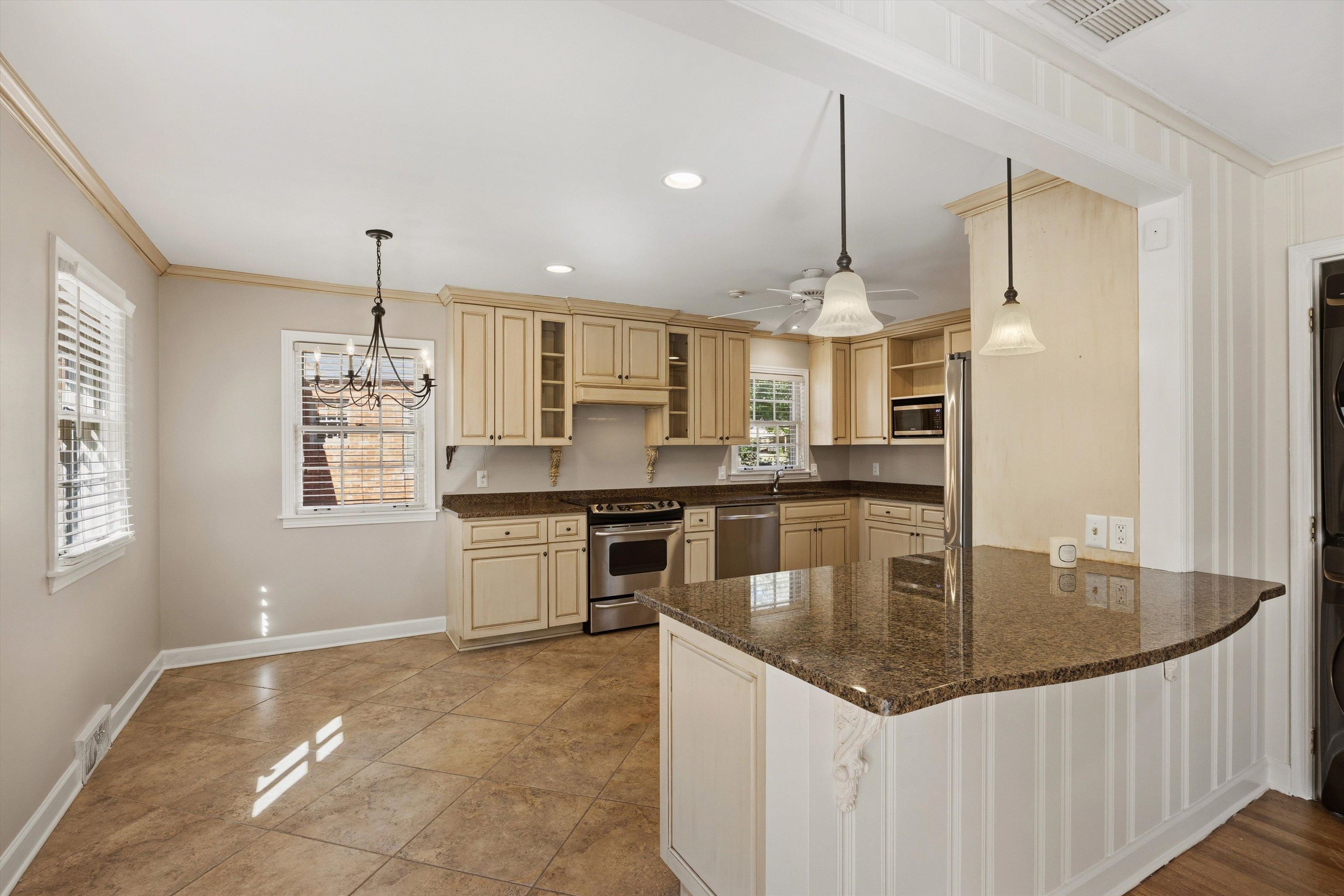 507 Melody Ln Property Photo 6