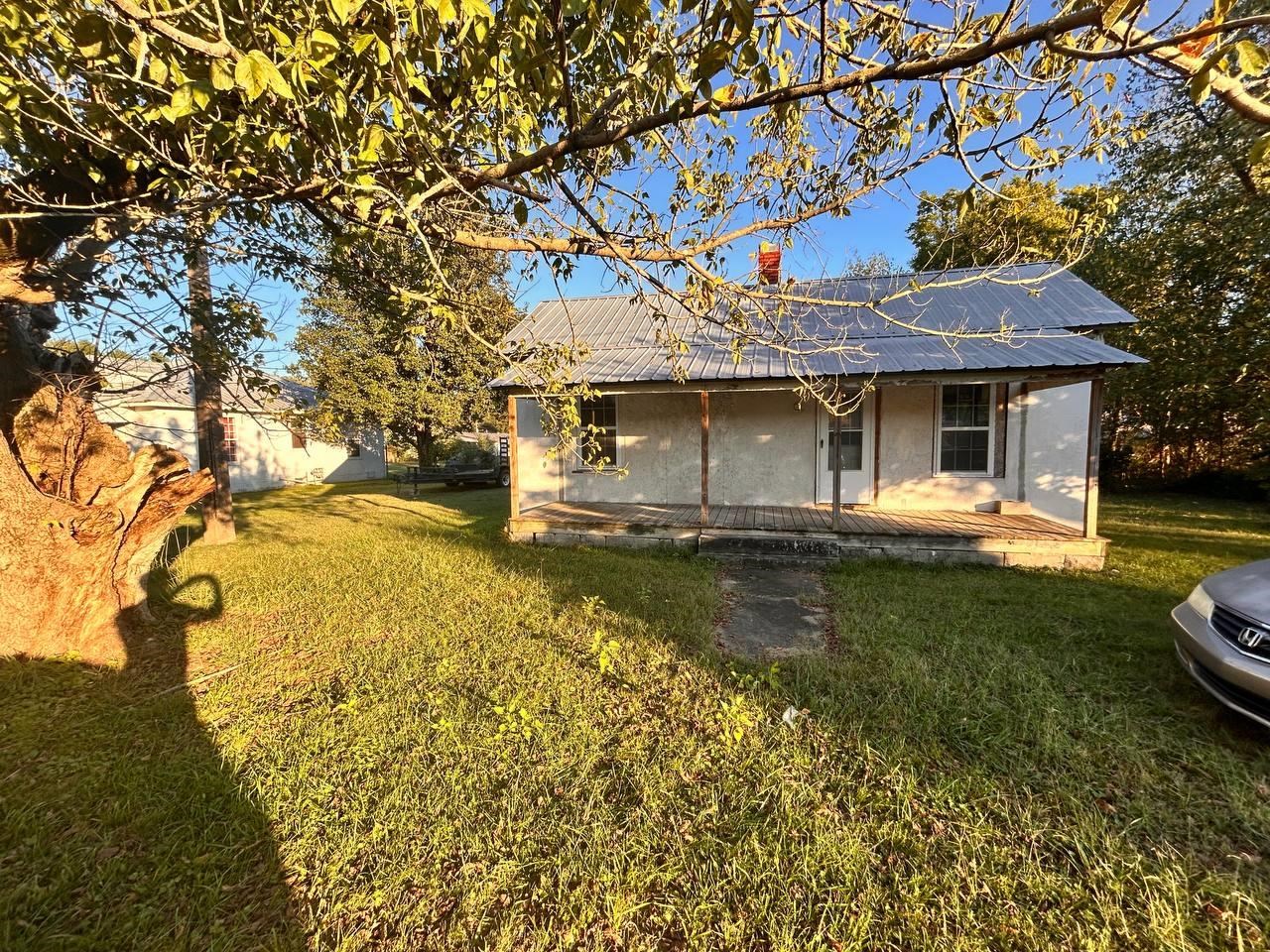 1809 Cumberland Ave Property Photo 1