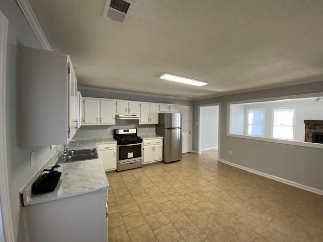 5685 REMSEN DR Property Photo 1